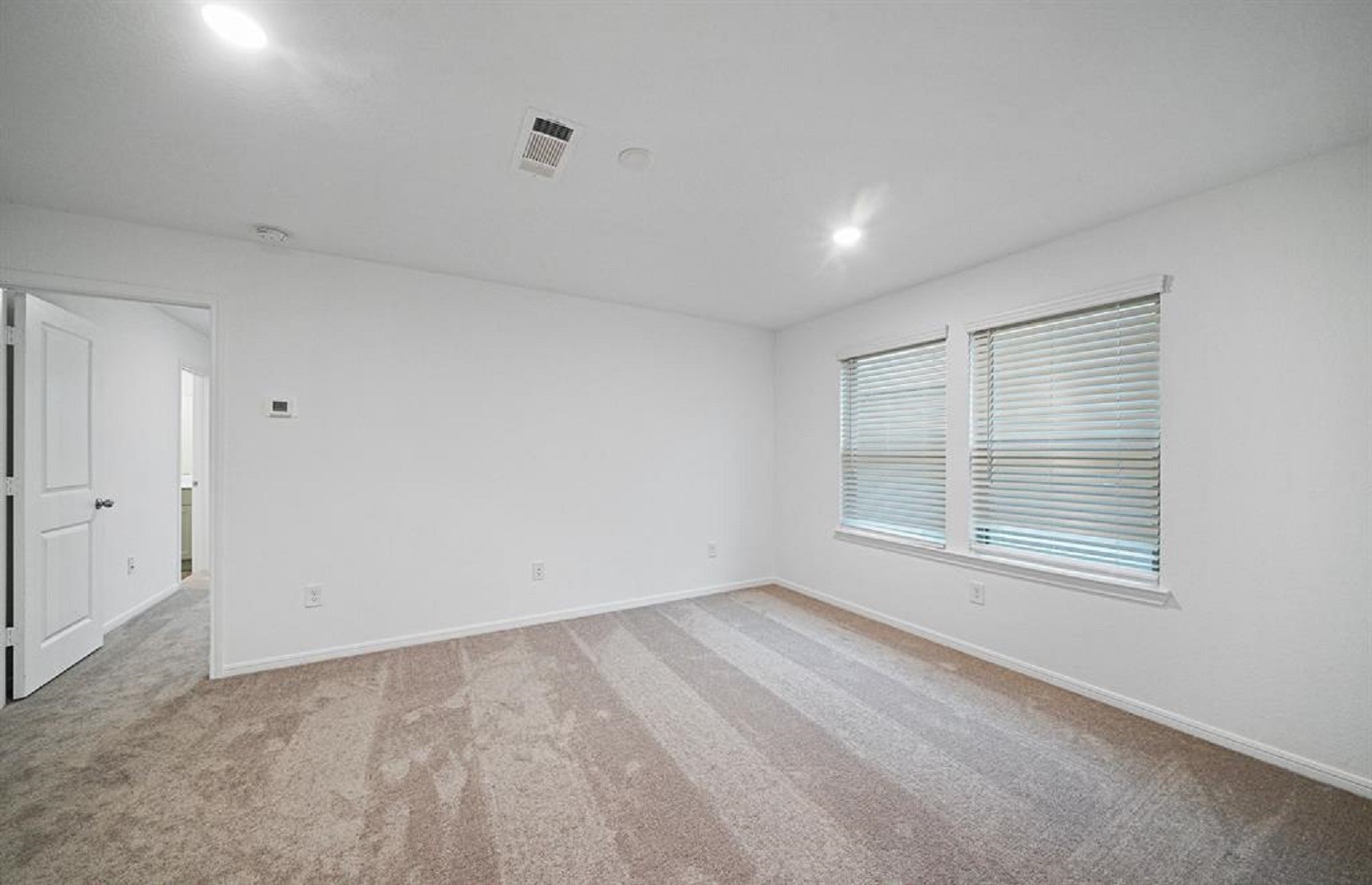 1020 Laguna Cove Drive Property Photo 16
