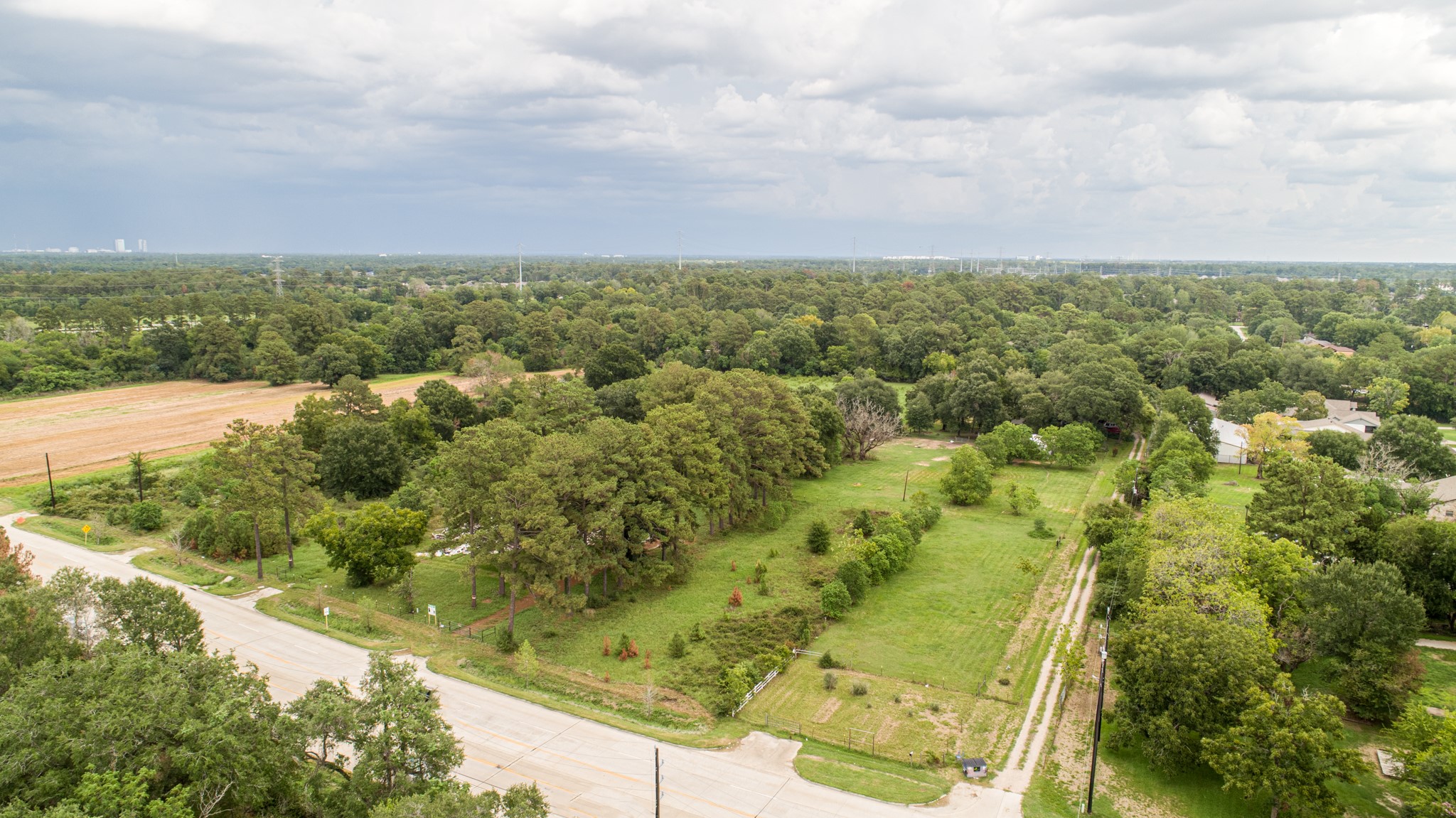22332 Gosling Road Property Photo 7