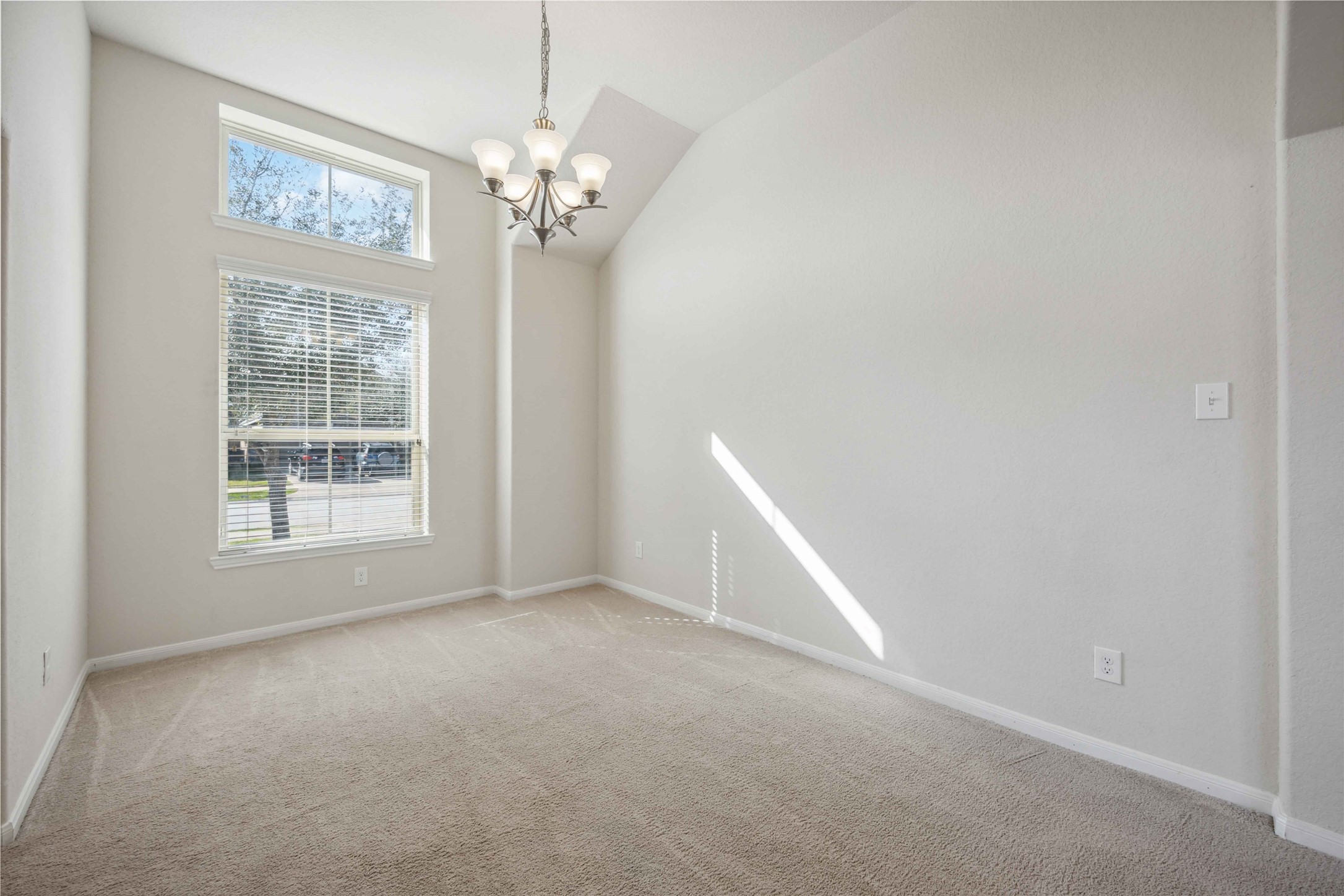 5818 Dunsmore Bend Trail Property Photo 5