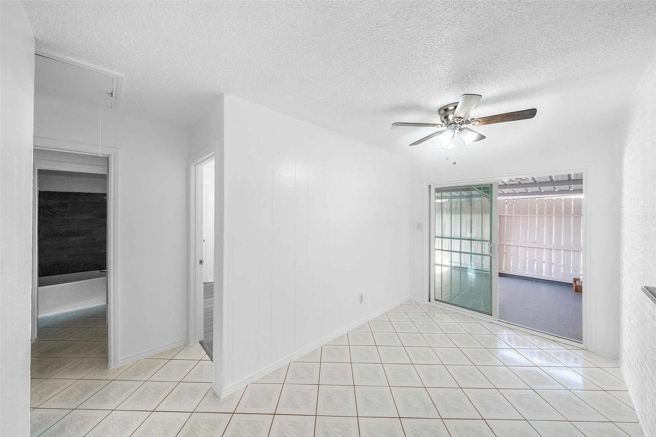 9436 Neuens Road 9436 Property Photo 5