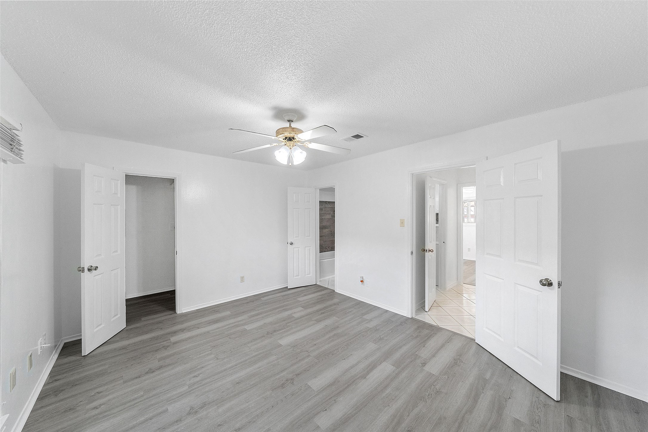 9436 Neuens Road 9436 Property Photo 8