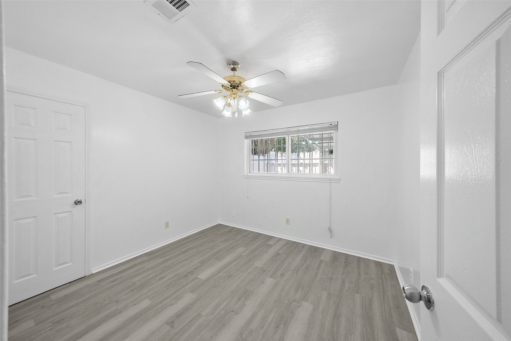 9436 Neuens Road 9436 Property Photo 13