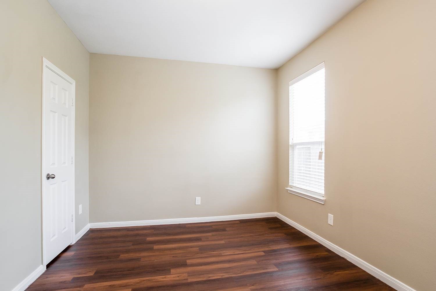 1010 Doubletree Glen Drive Property Photo 5