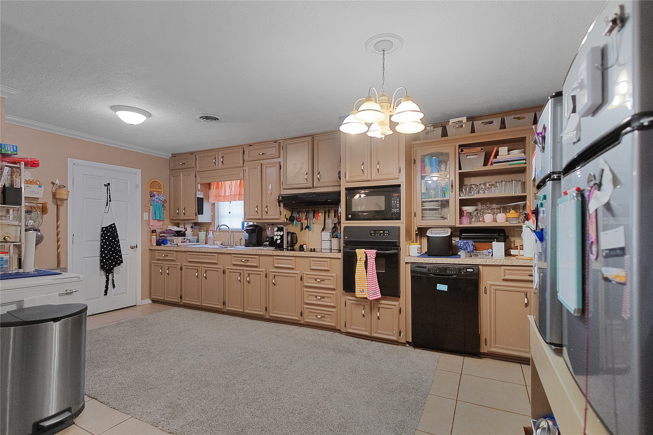 1021 West Drive Property Photo 2