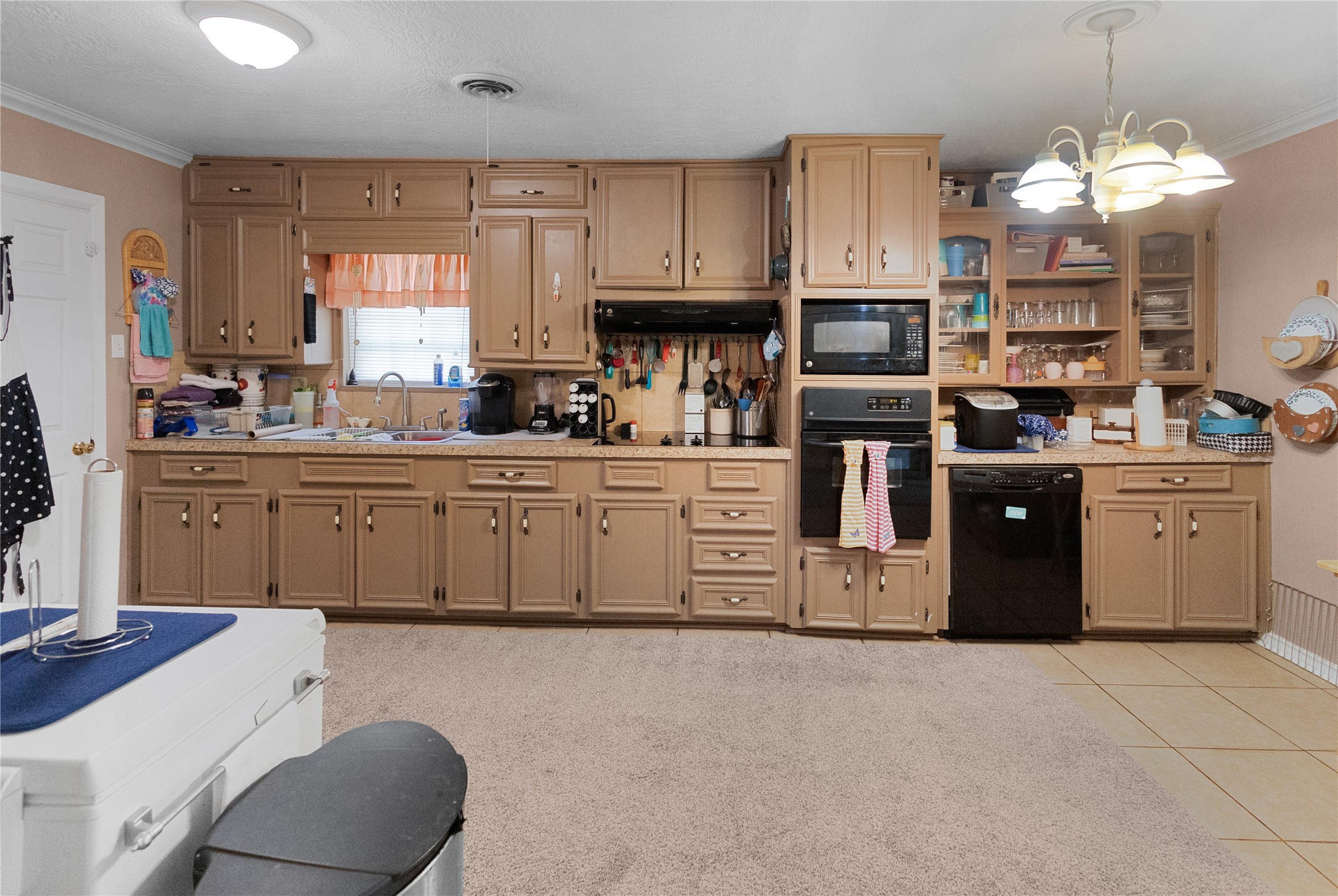 1021 West Drive Property Photo 4