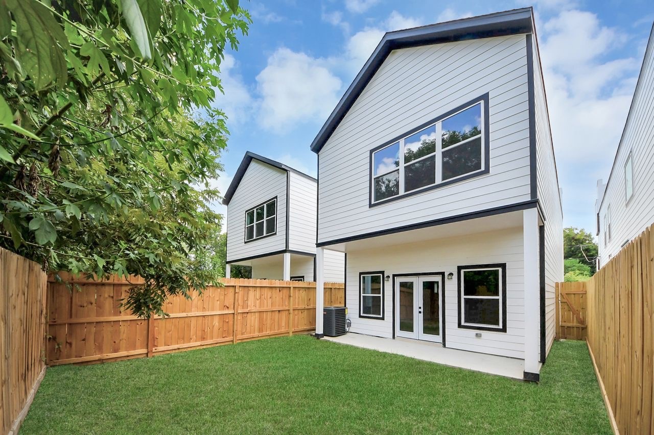 4413 Mallow Street Property Photo 13