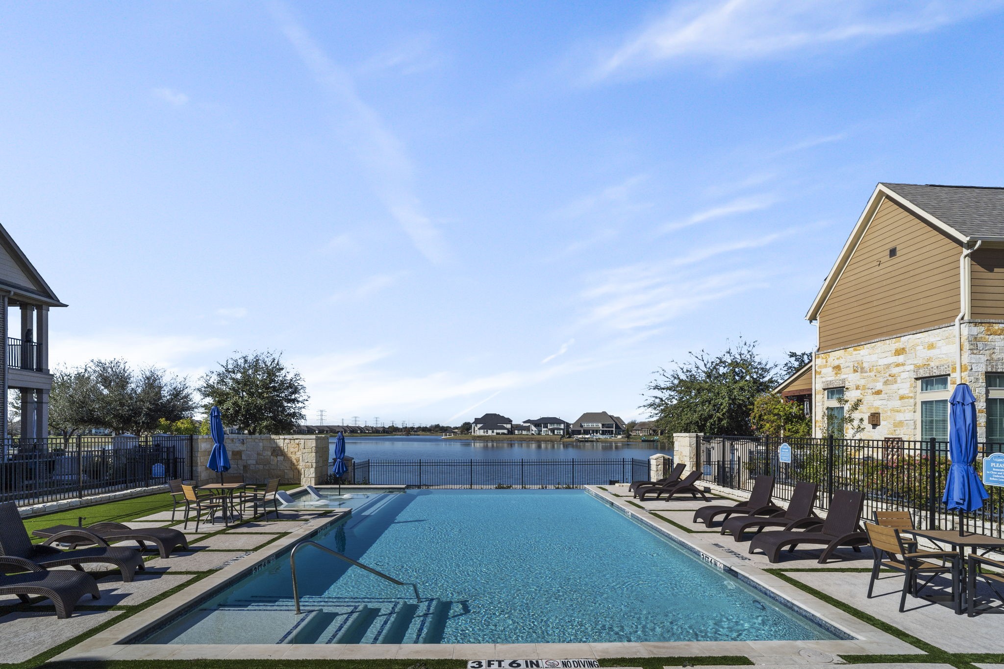 9443 Towne Lake Parkway Property Photo 1
