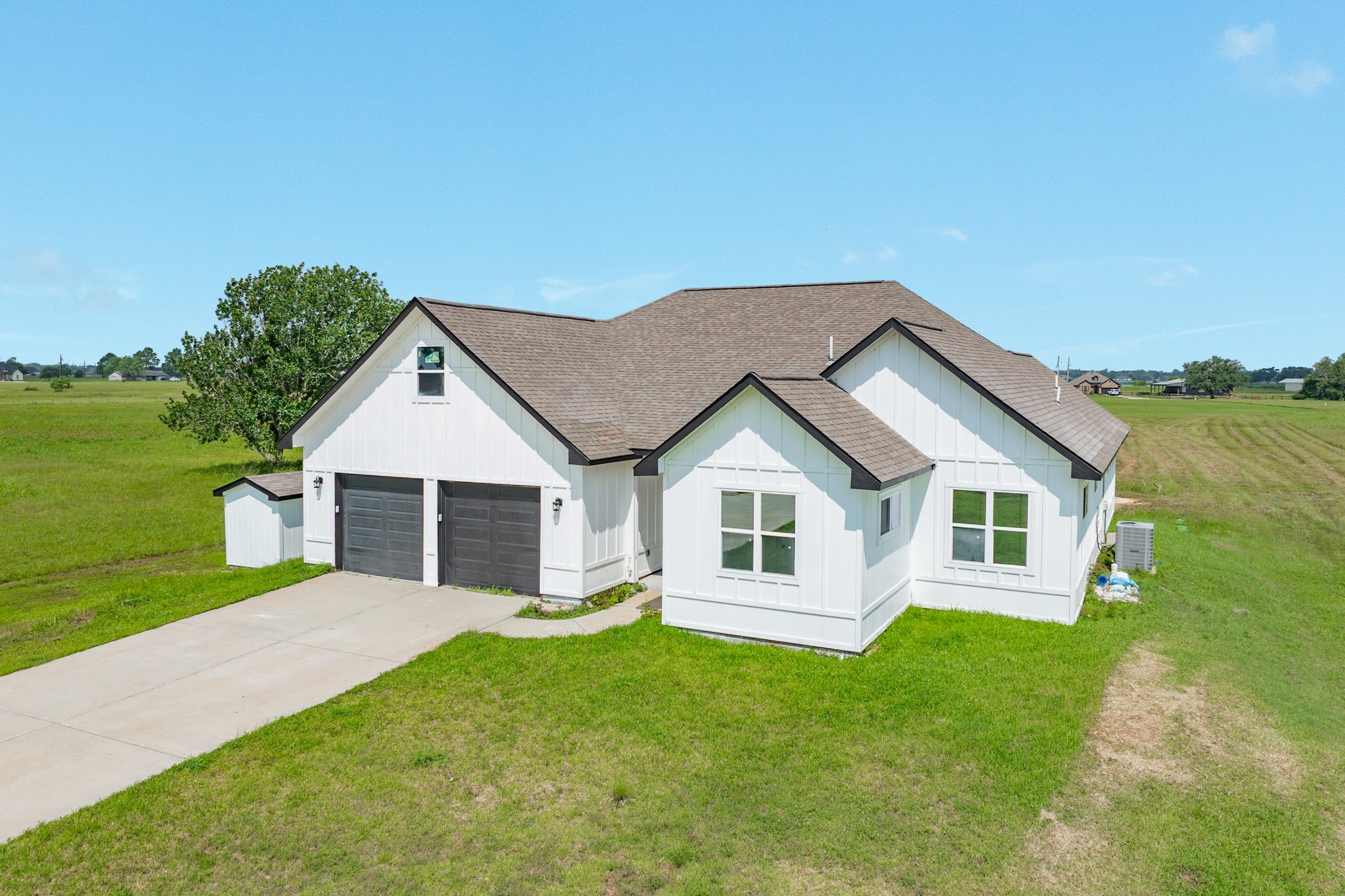 302 Colt Trail Property Photo 3