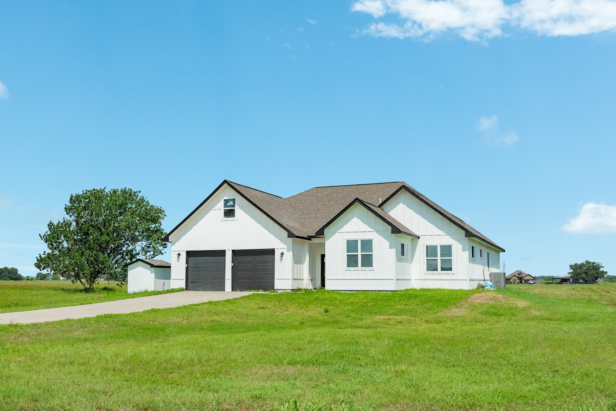 302 Colt Trail Property Photo 4