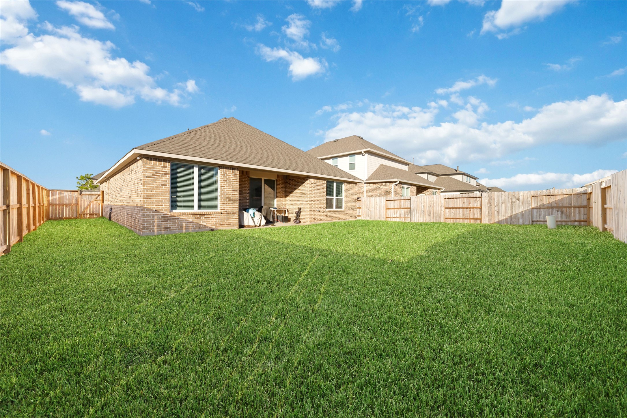 1500 Dawn Harbor Drive Property Photo 5