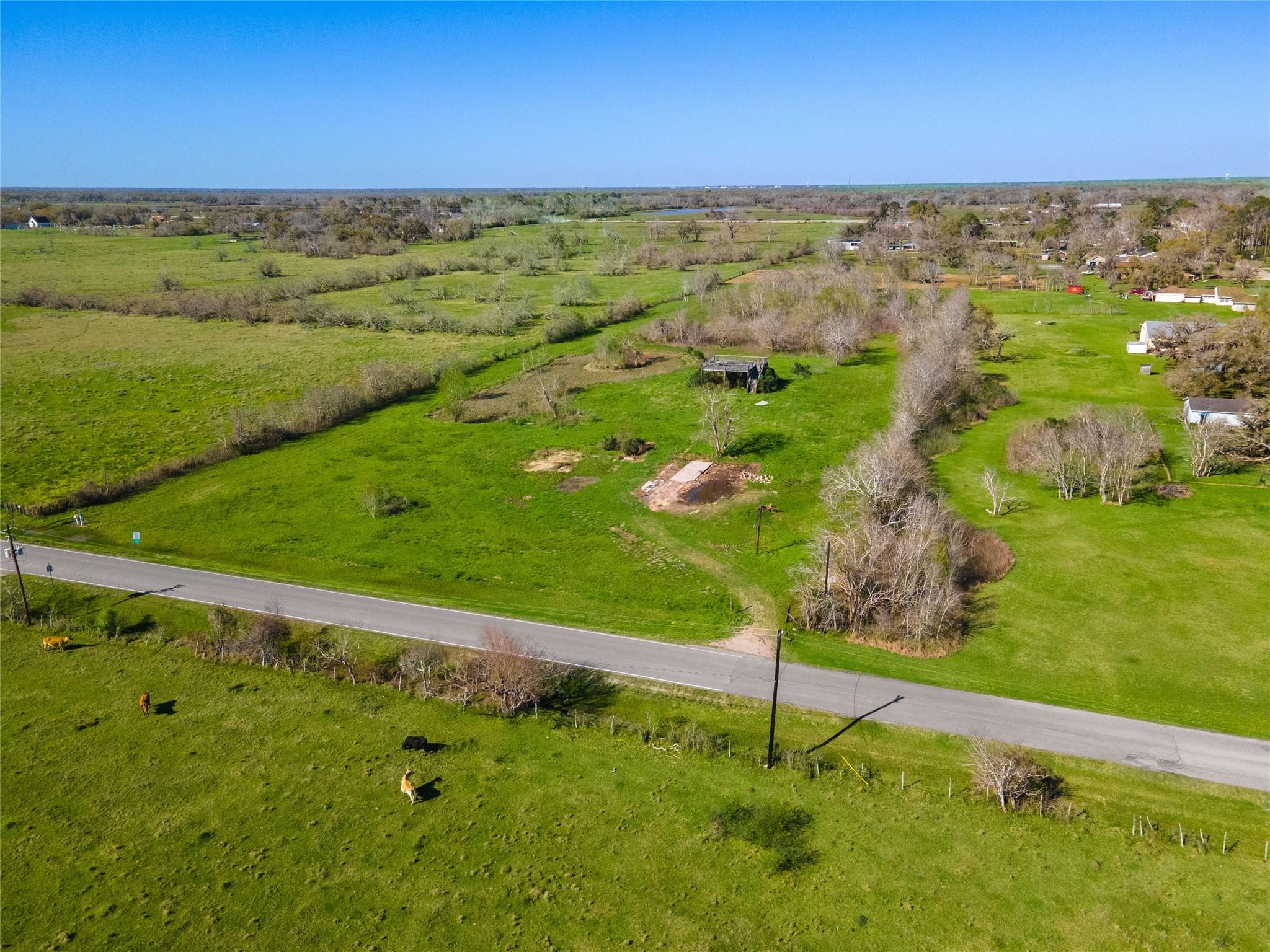 7522 S F Austin, Jones Creek Tx 77541 Property Photo 1
