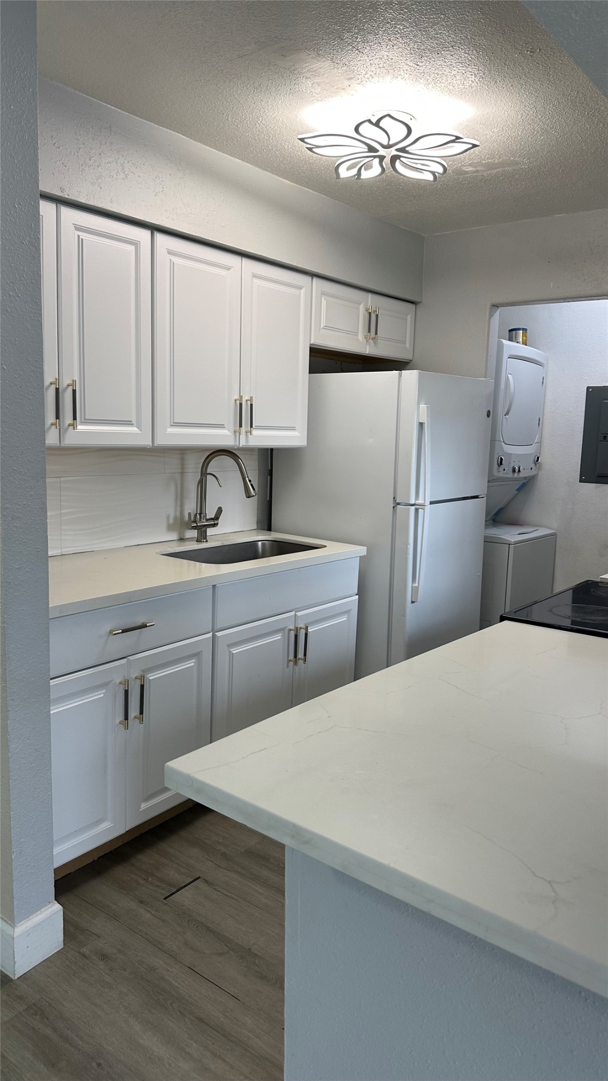 9550 Deering Drive 208 Property Photo 11