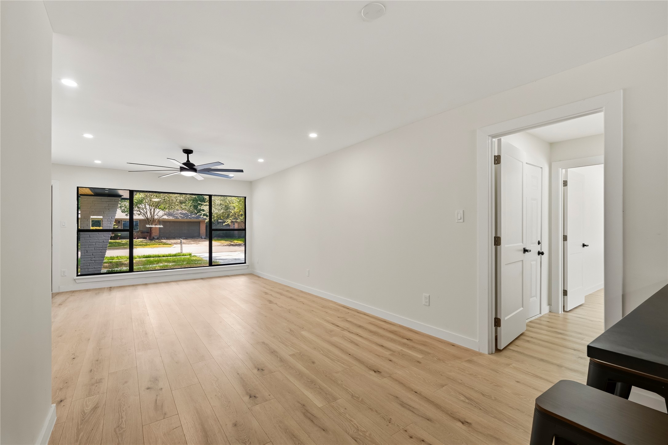 5322 Briarbend Drive Property Photo 9