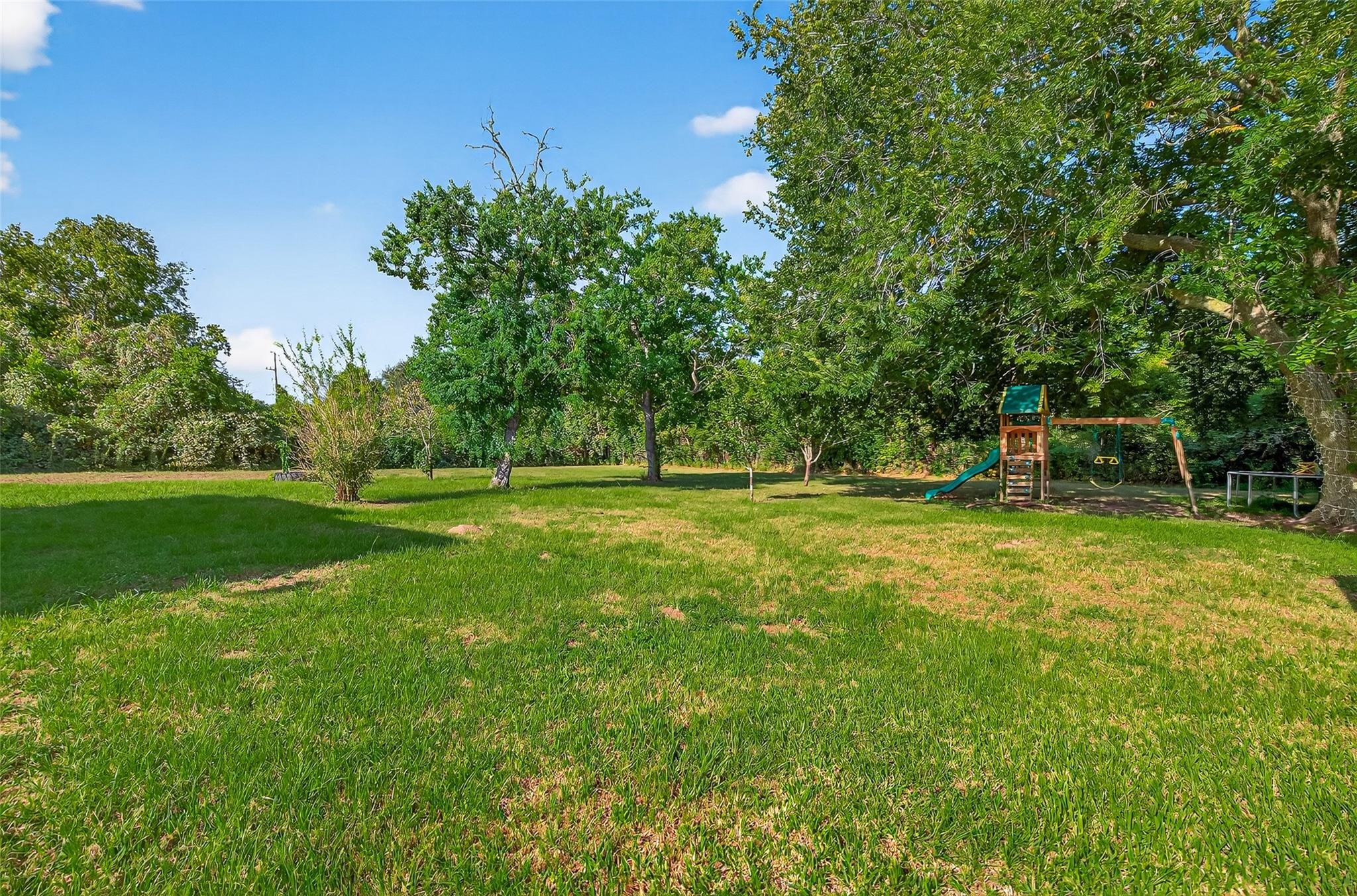 6250 N Mallard Drive Property Photo 2