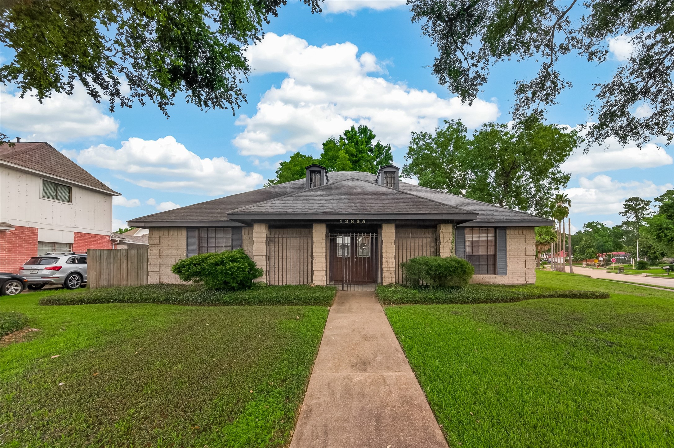 12835 Woodlite Lane Property Photo 1