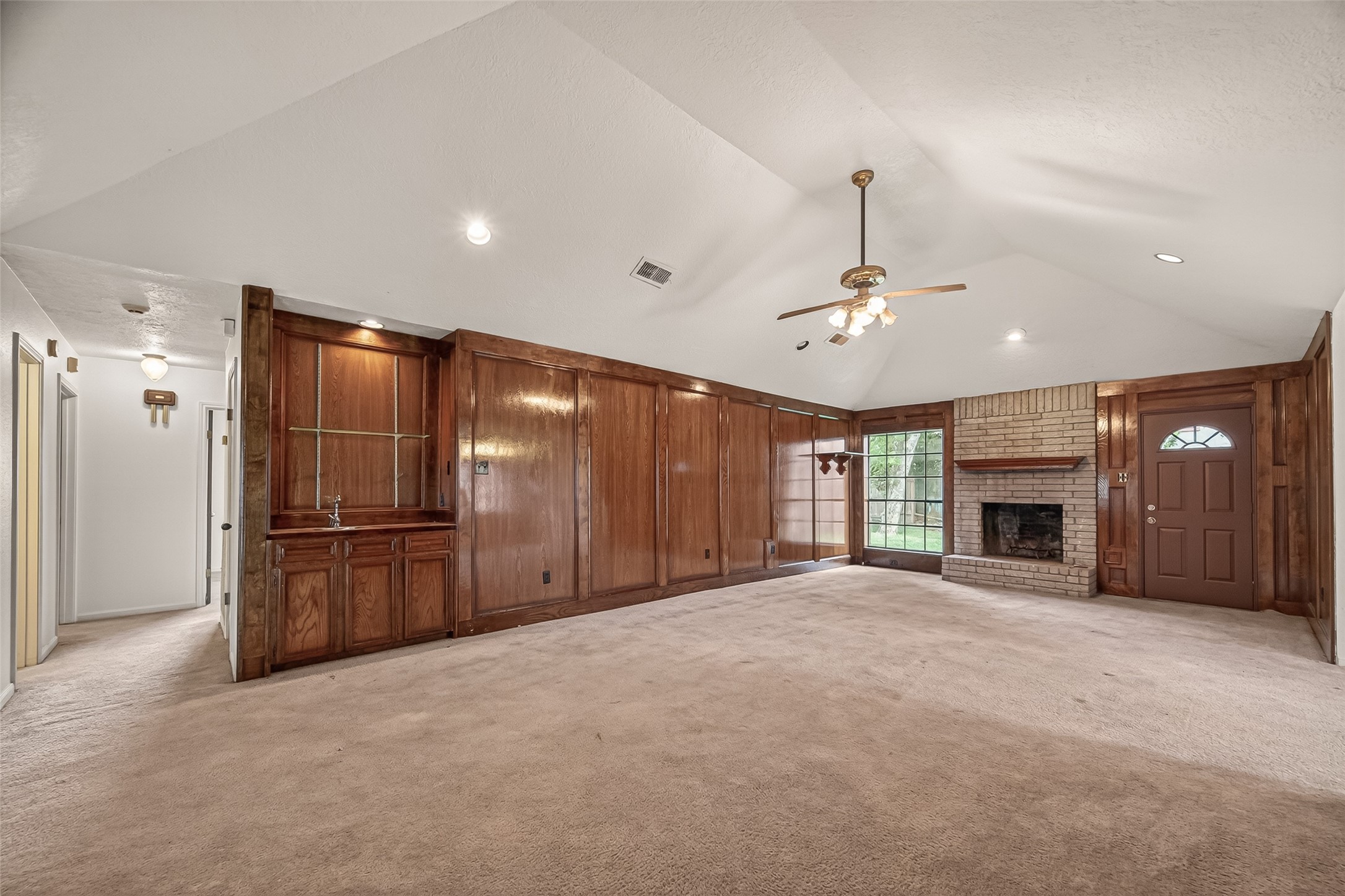 12835 Woodlite Lane Property Photo 9