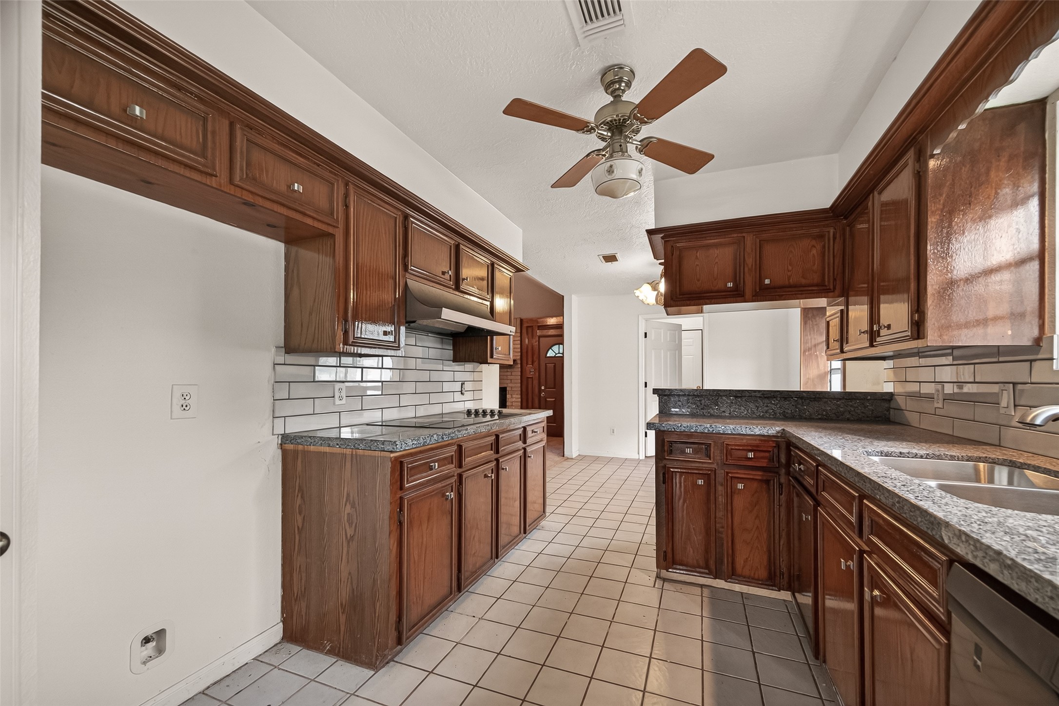 12835 Woodlite Lane Property Photo 15