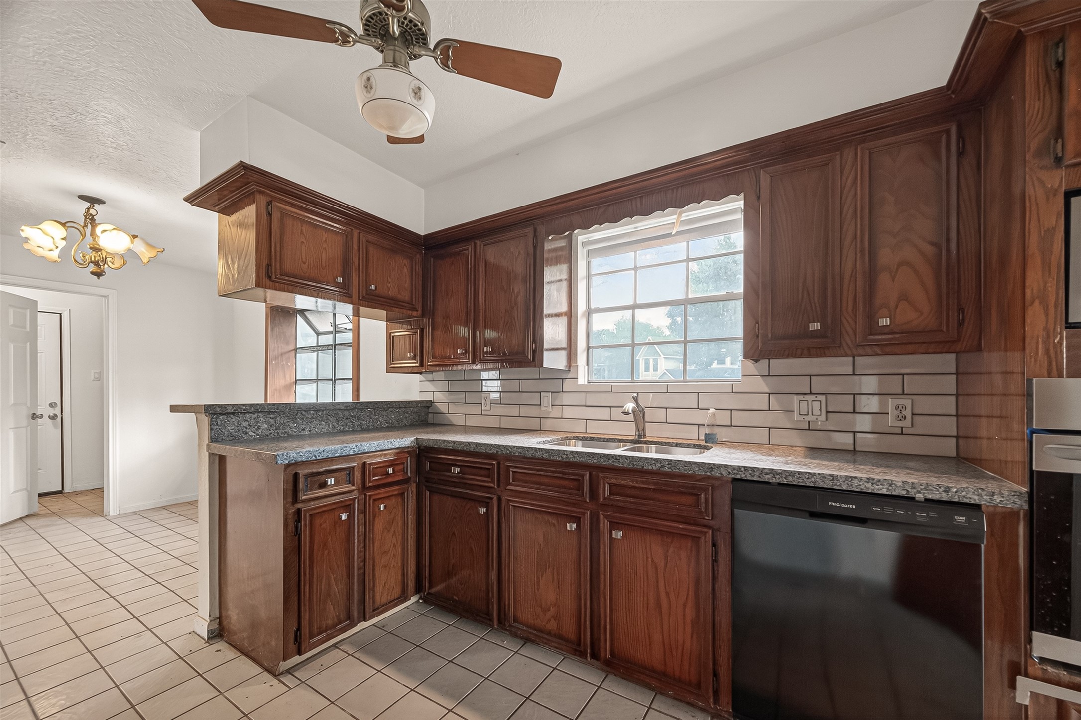 12835 Woodlite Lane Property Photo 16
