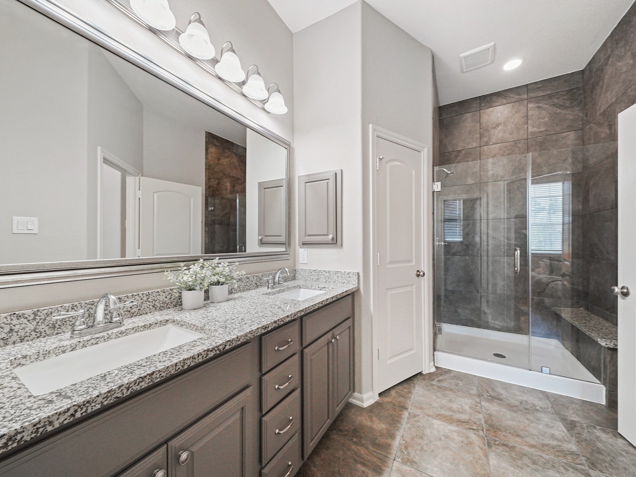18438 Jasmine Garden Place Property Photo 11