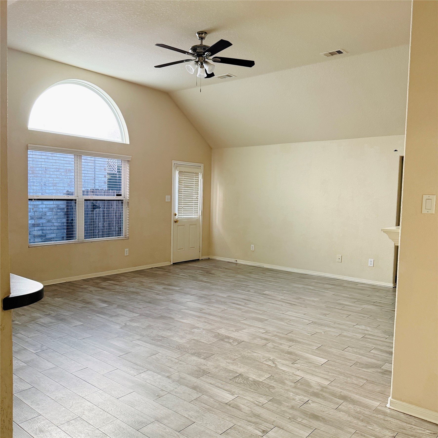 19130 Clevera Walk Lane Property Photo 6