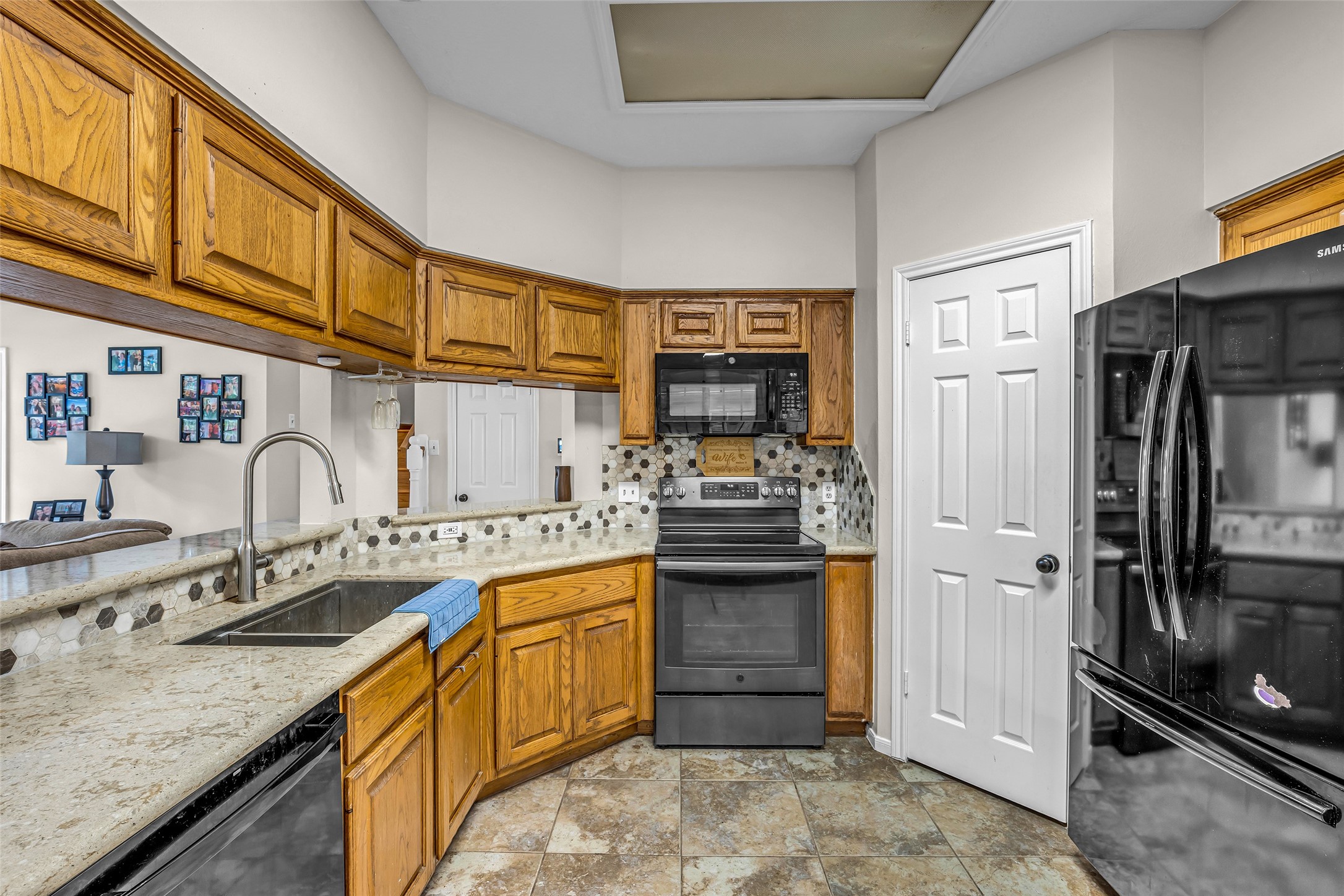 7543 Basswood Forest Court Property Photo 12
