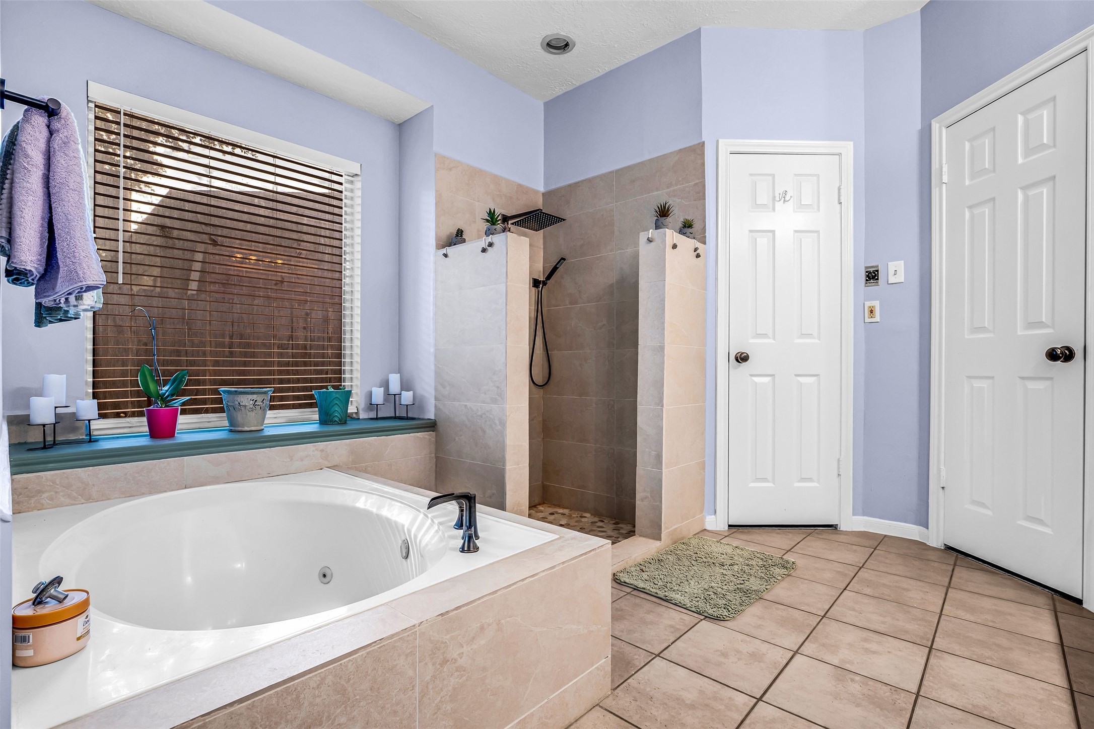7543 Basswood Forest Court Property Photo 24