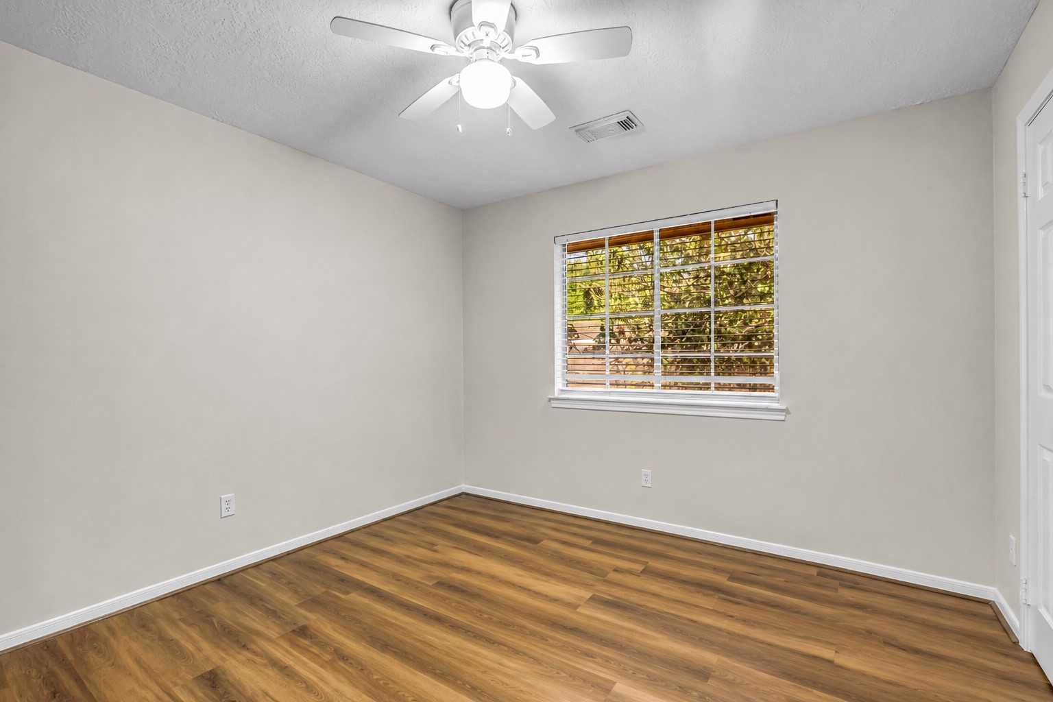 7543 Basswood Forest Court Property Photo 29
