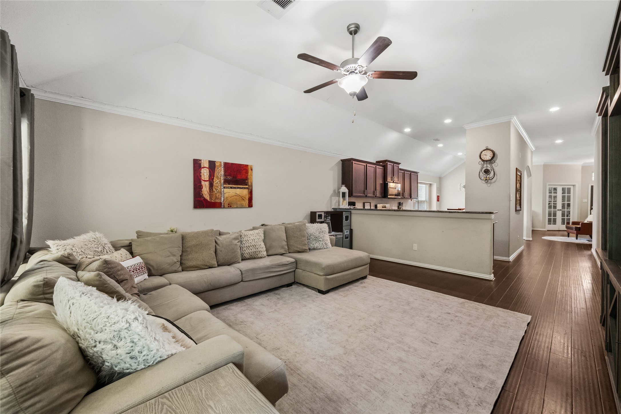 2818 Ridgecliff Court Property Photo 6