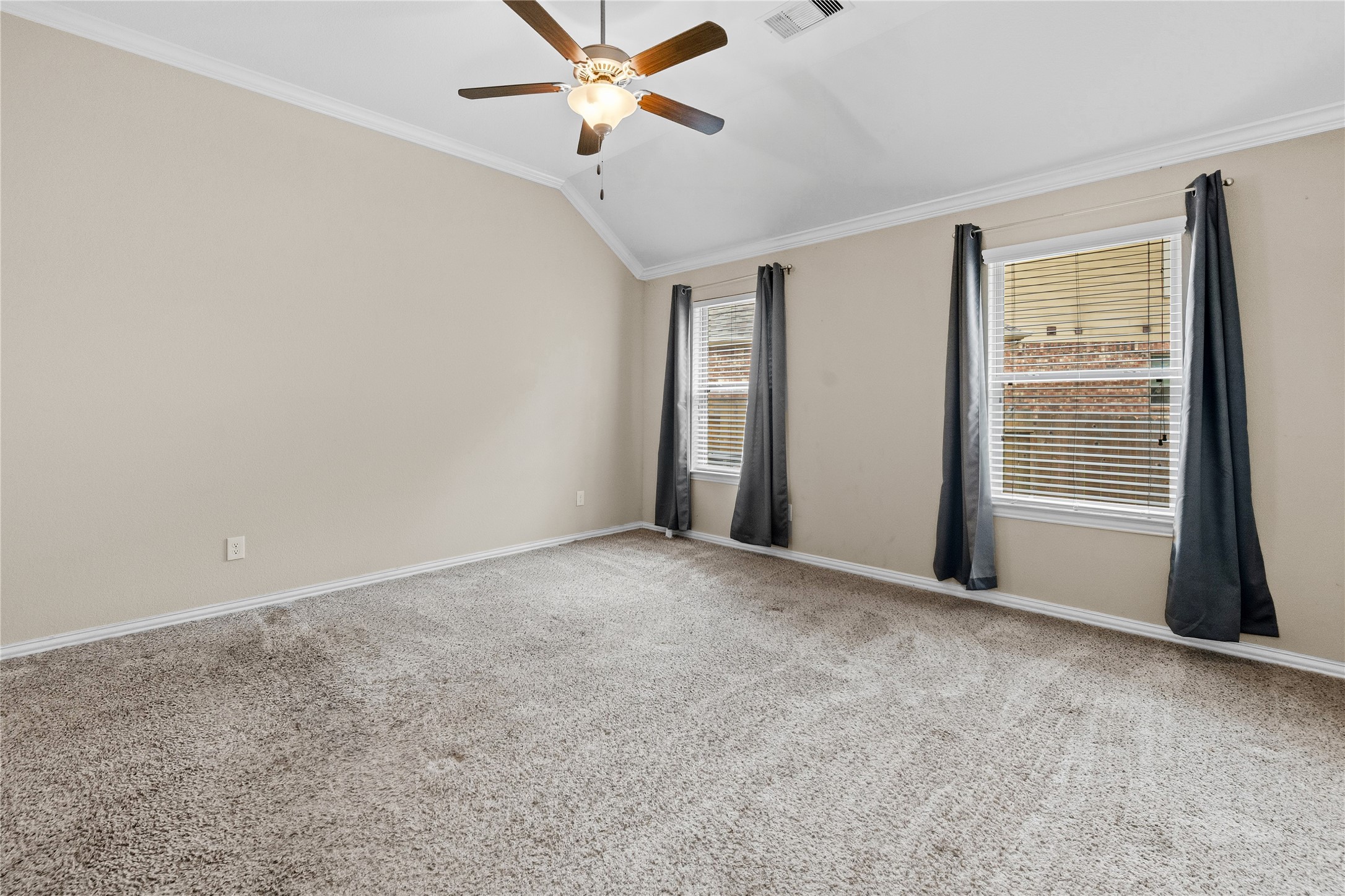2818 Ridgecliff Court Property Photo 16