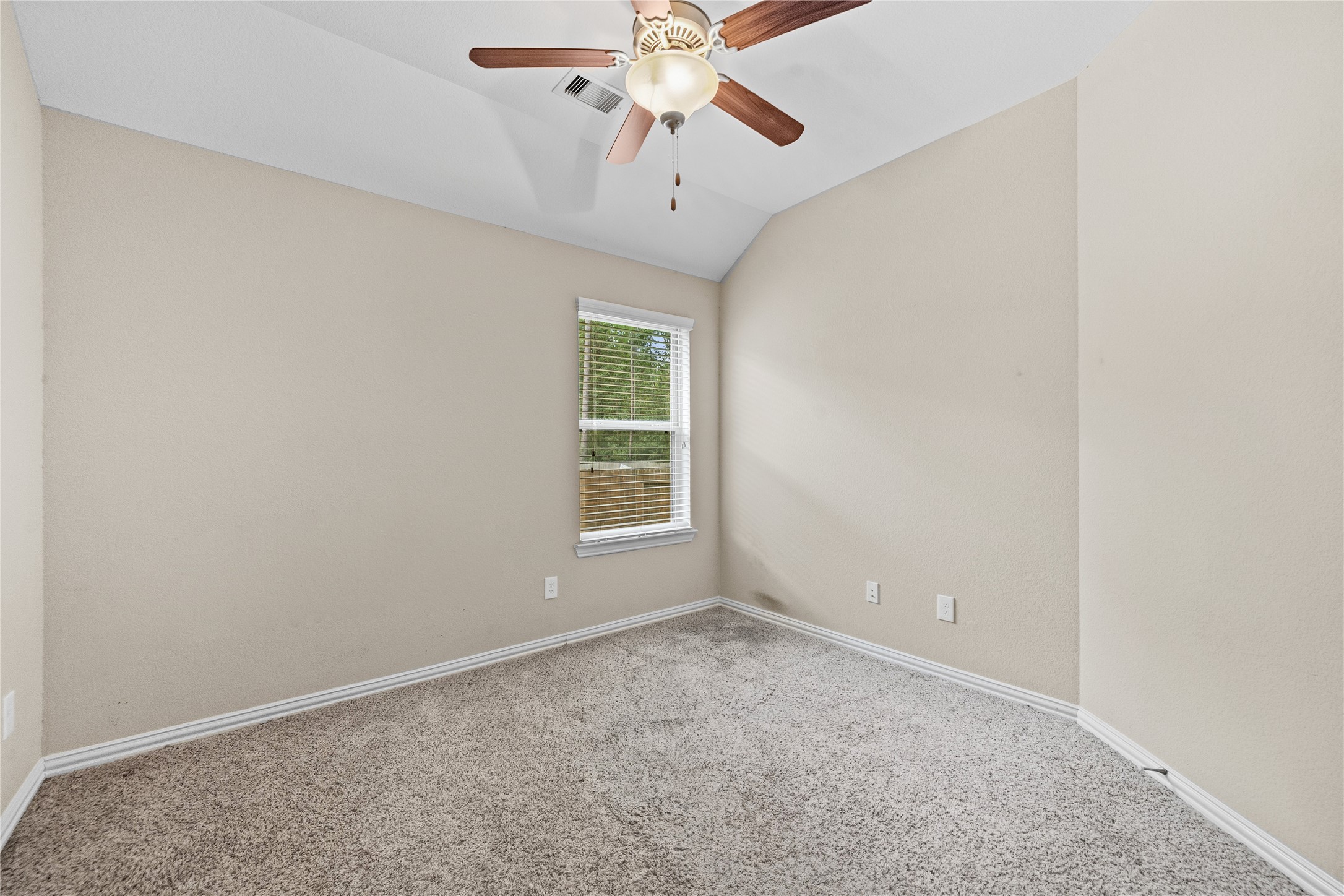 2818 Ridgecliff Court Property Photo 20