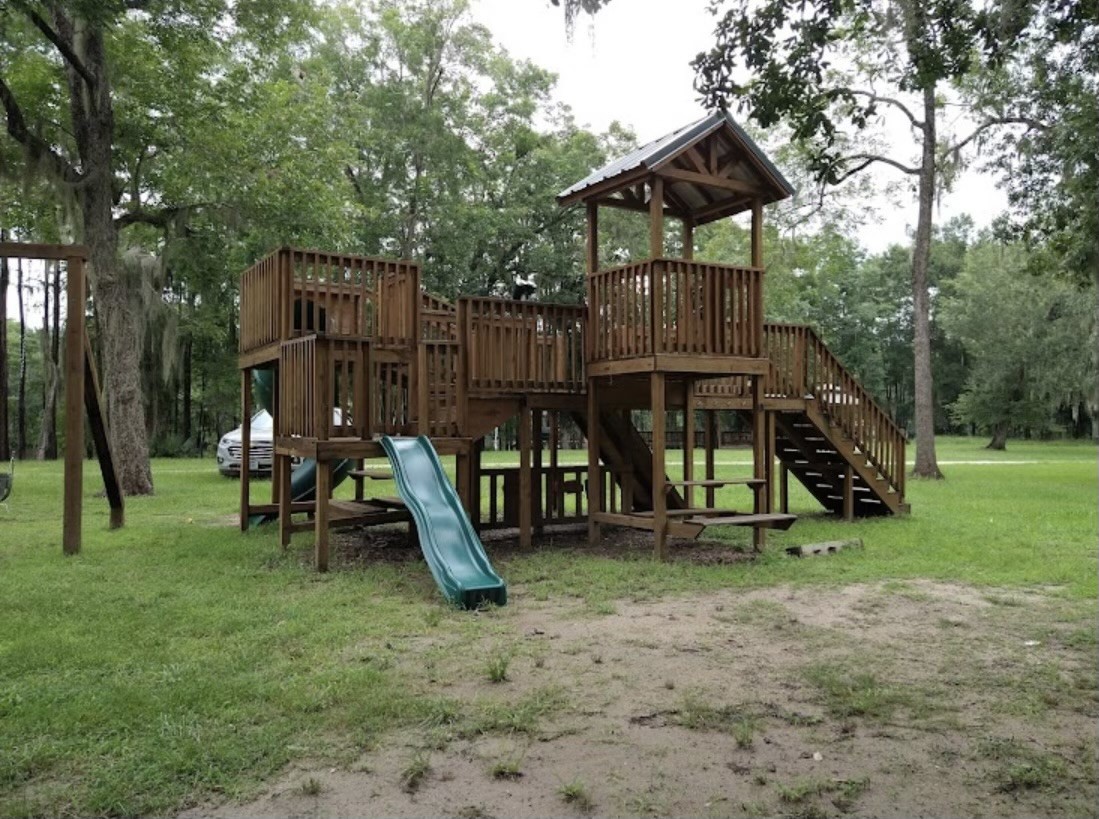 454 Lakeview Drive Property Photo 8