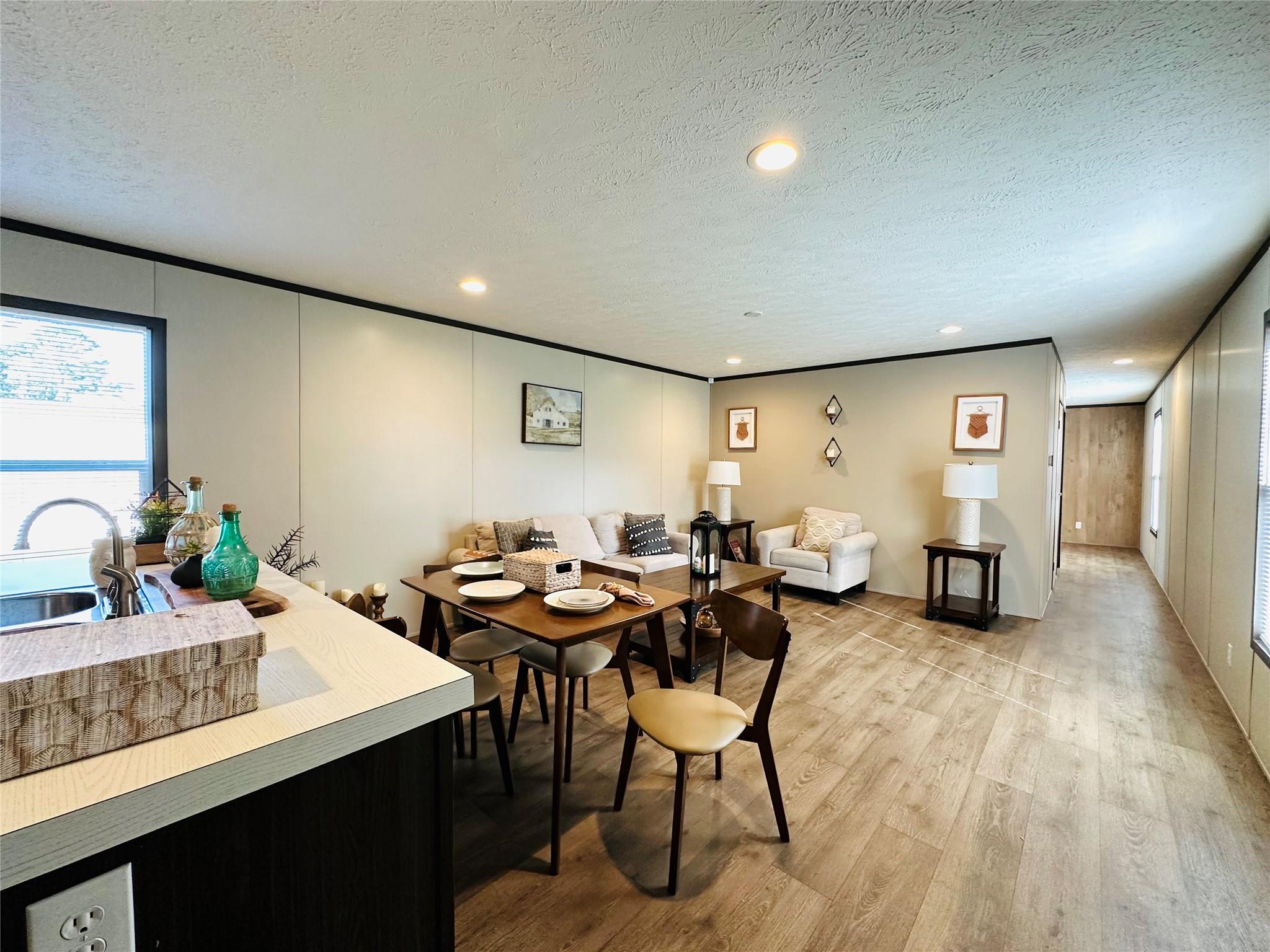 25226 Twin Oaks Property Photo 3