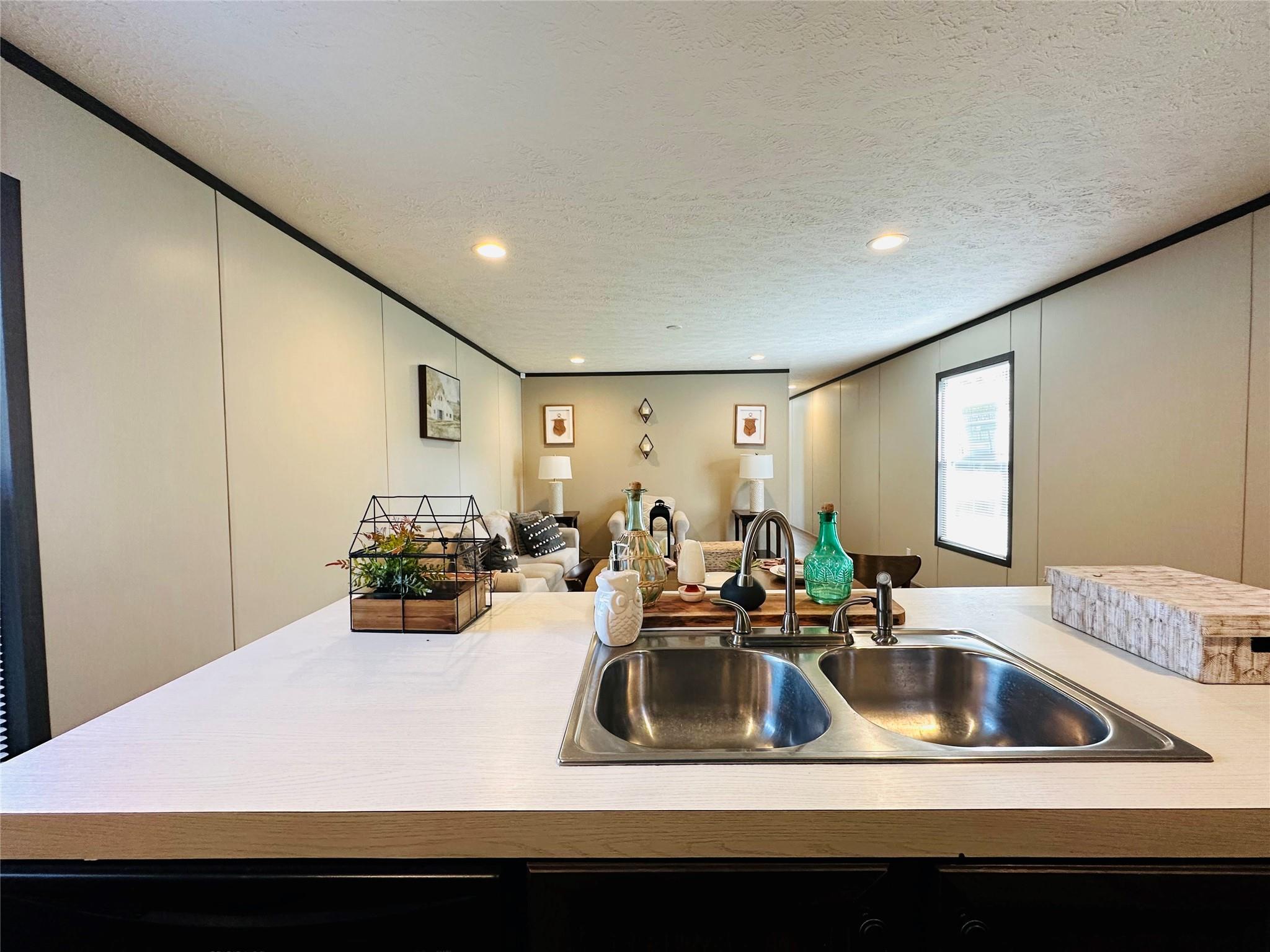 25226 Twin Oaks Property Photo 9