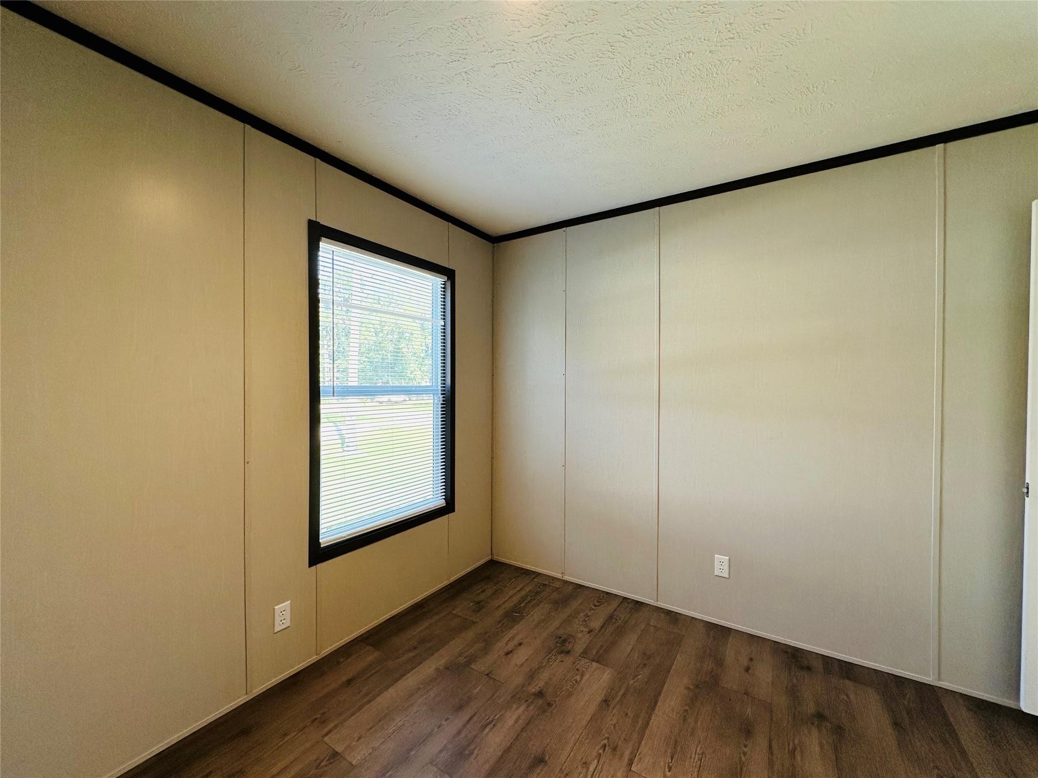 25226 Twin Oaks Property Photo 12