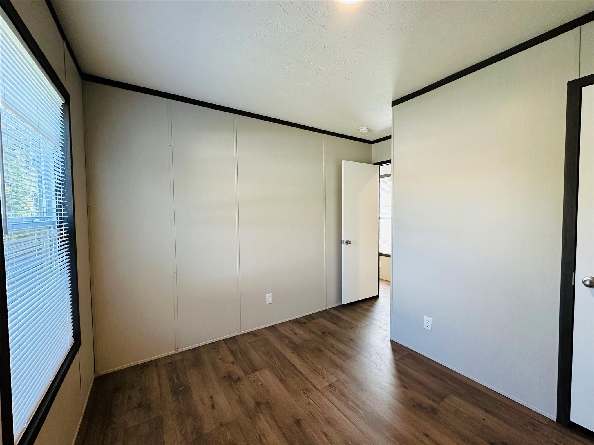 25226 Twin Oaks Property Photo 13