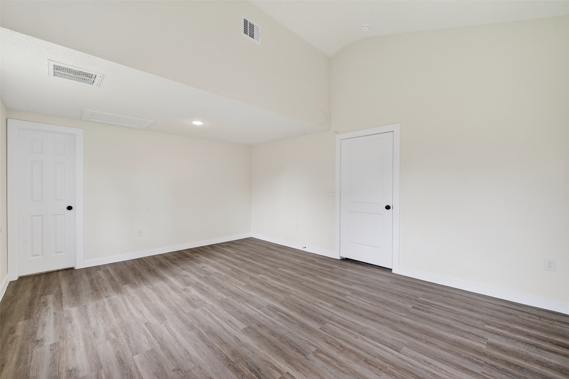8221 Bigwood Street Property Photo 22