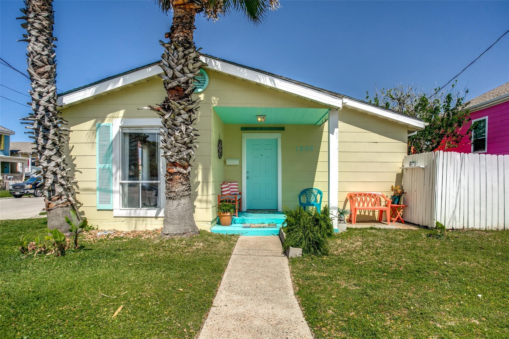 1602 18th Street Property Photo 1