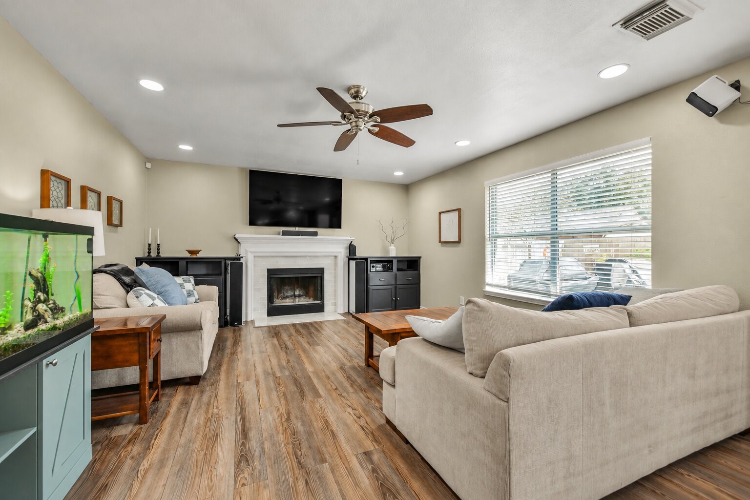 3905 Spring Circle Drive W Property Photo 11