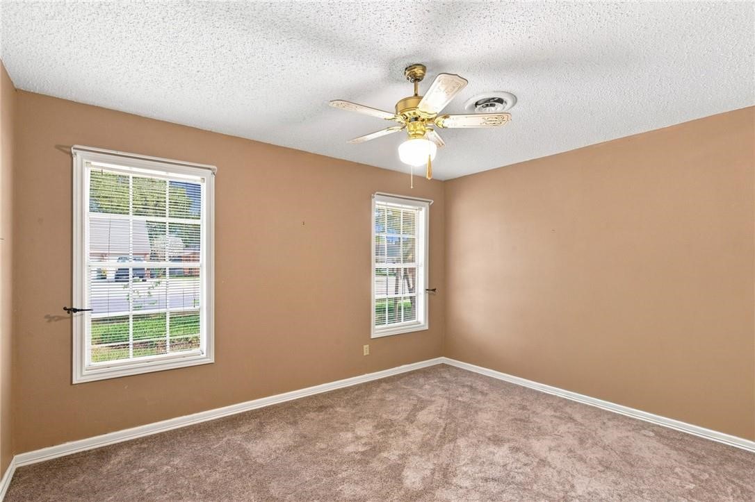108 Castleway Street Property Photo 19