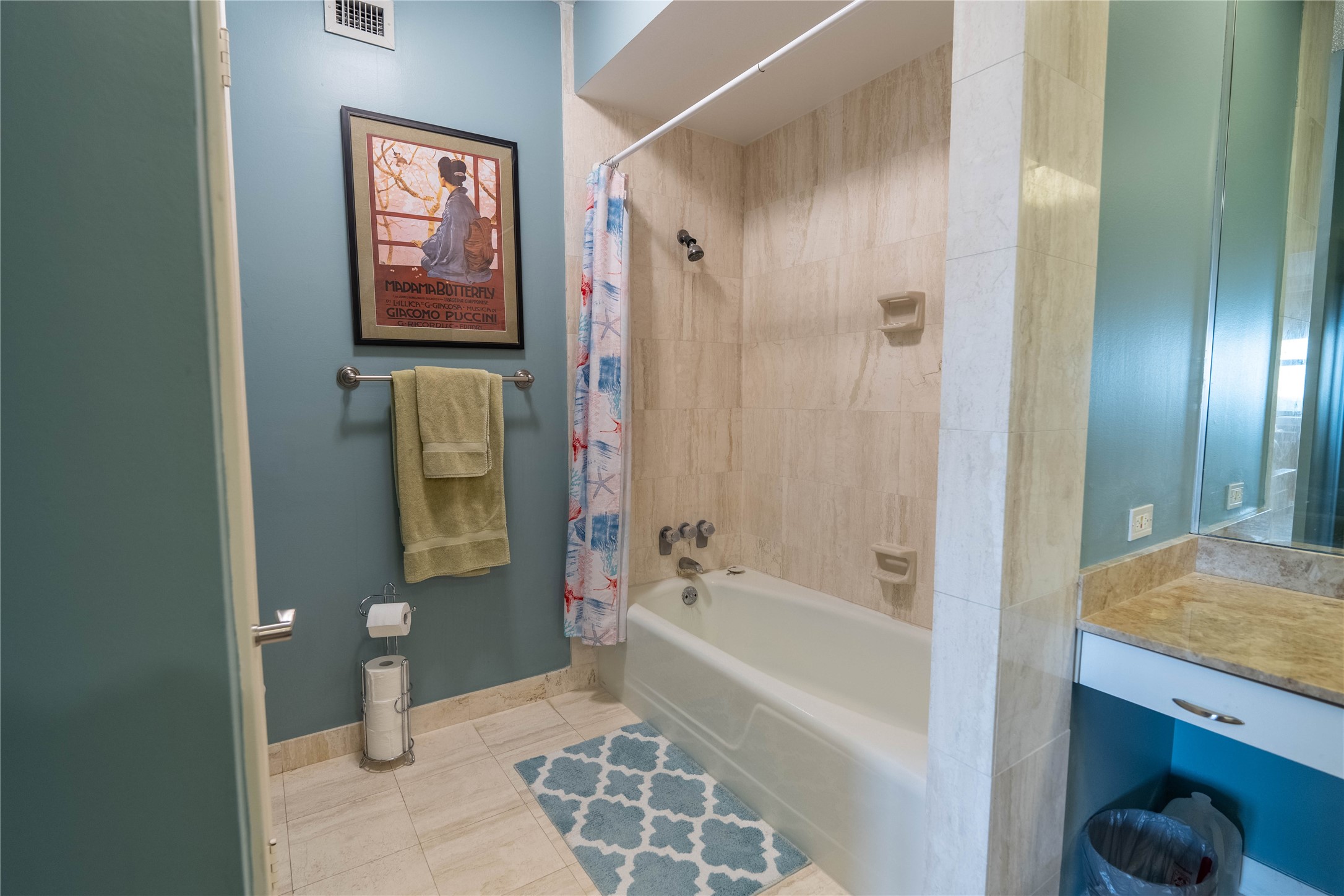 651 Bering Drive 1301 Property Photo 19