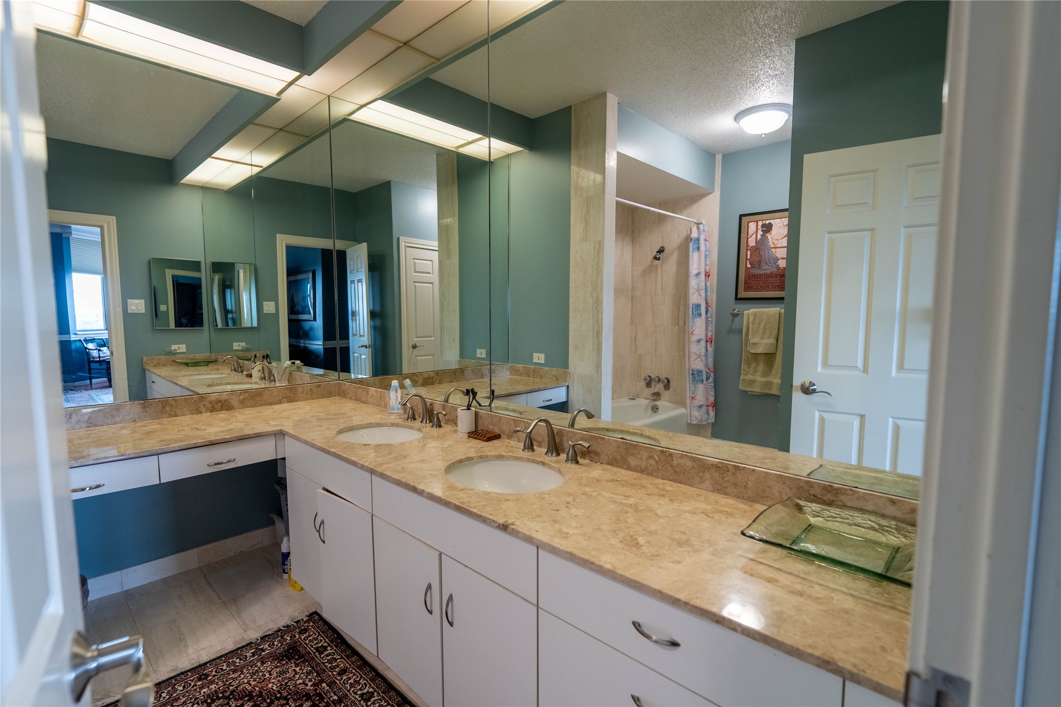 651 Bering Drive 1301 Property Photo 21