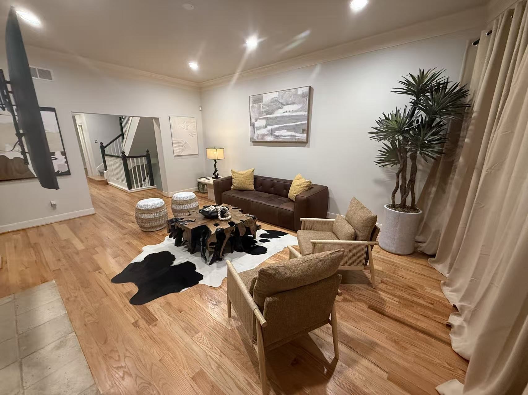 2201 Crocker Street Property Photo 1