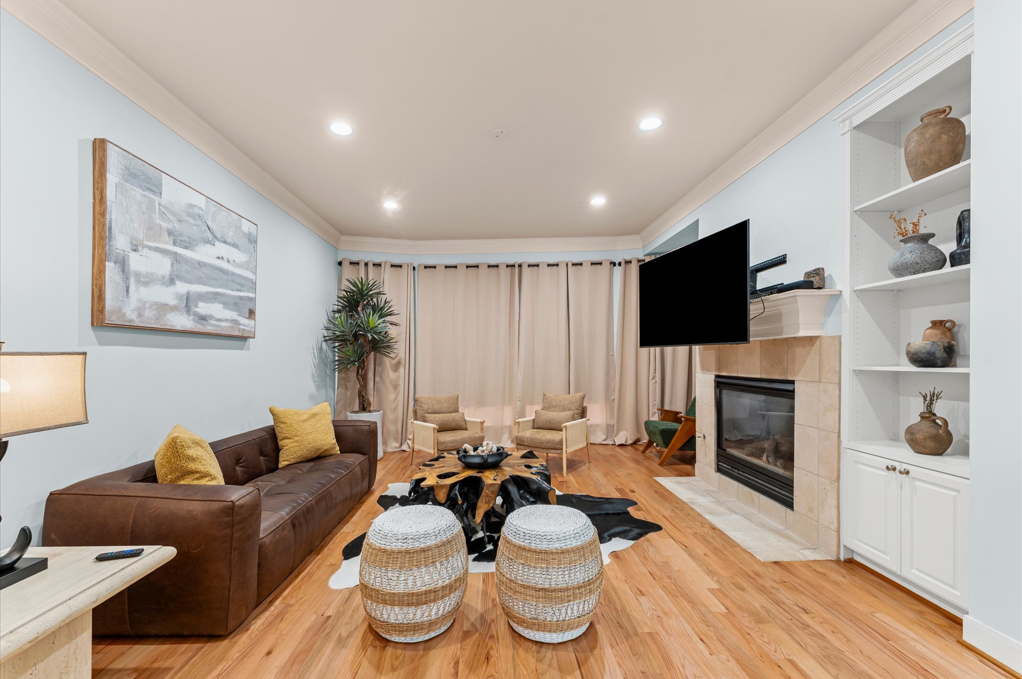 2201 Crocker Street Property Photo 5
