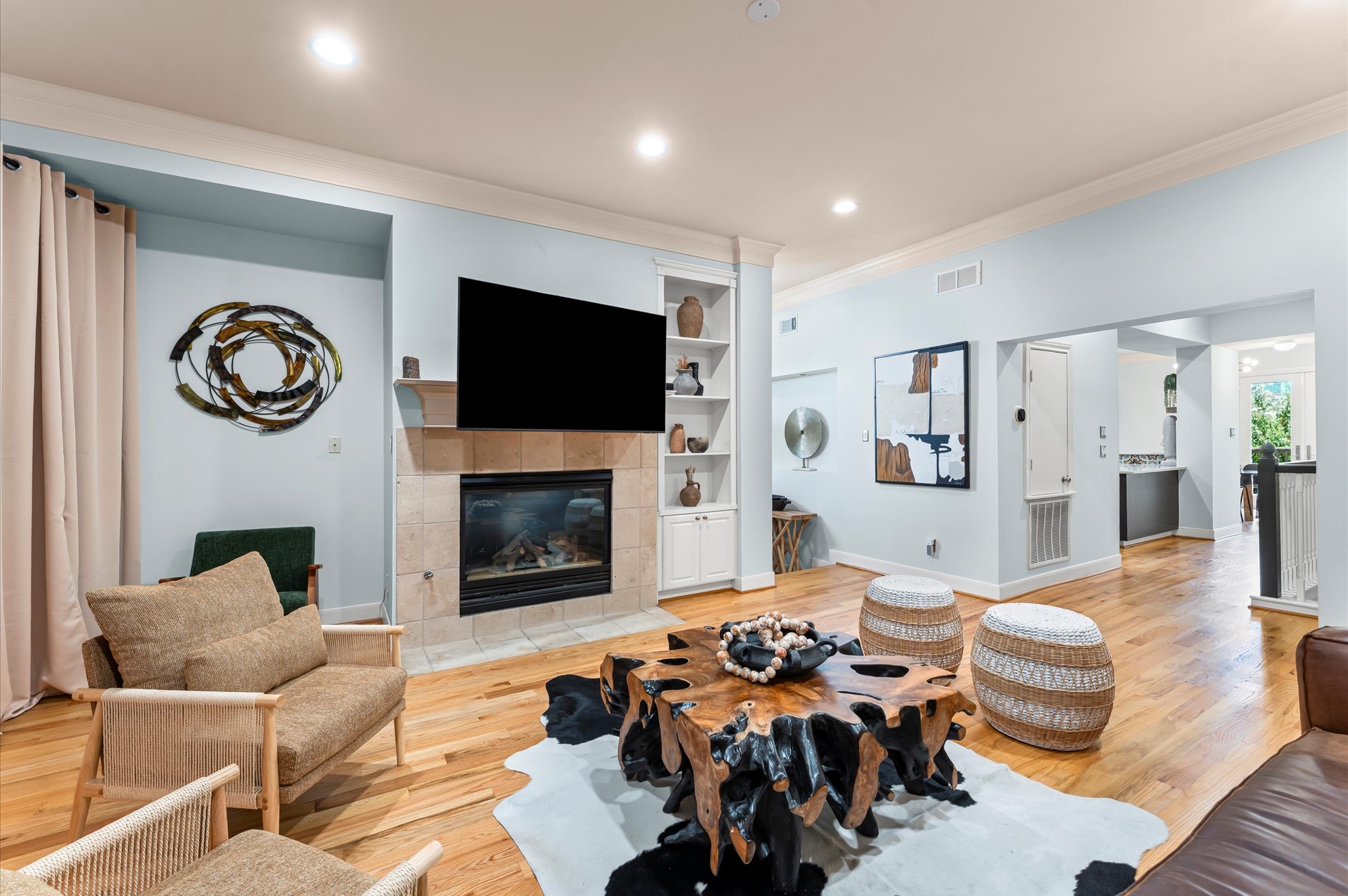 2201 Crocker Street Property Photo 8