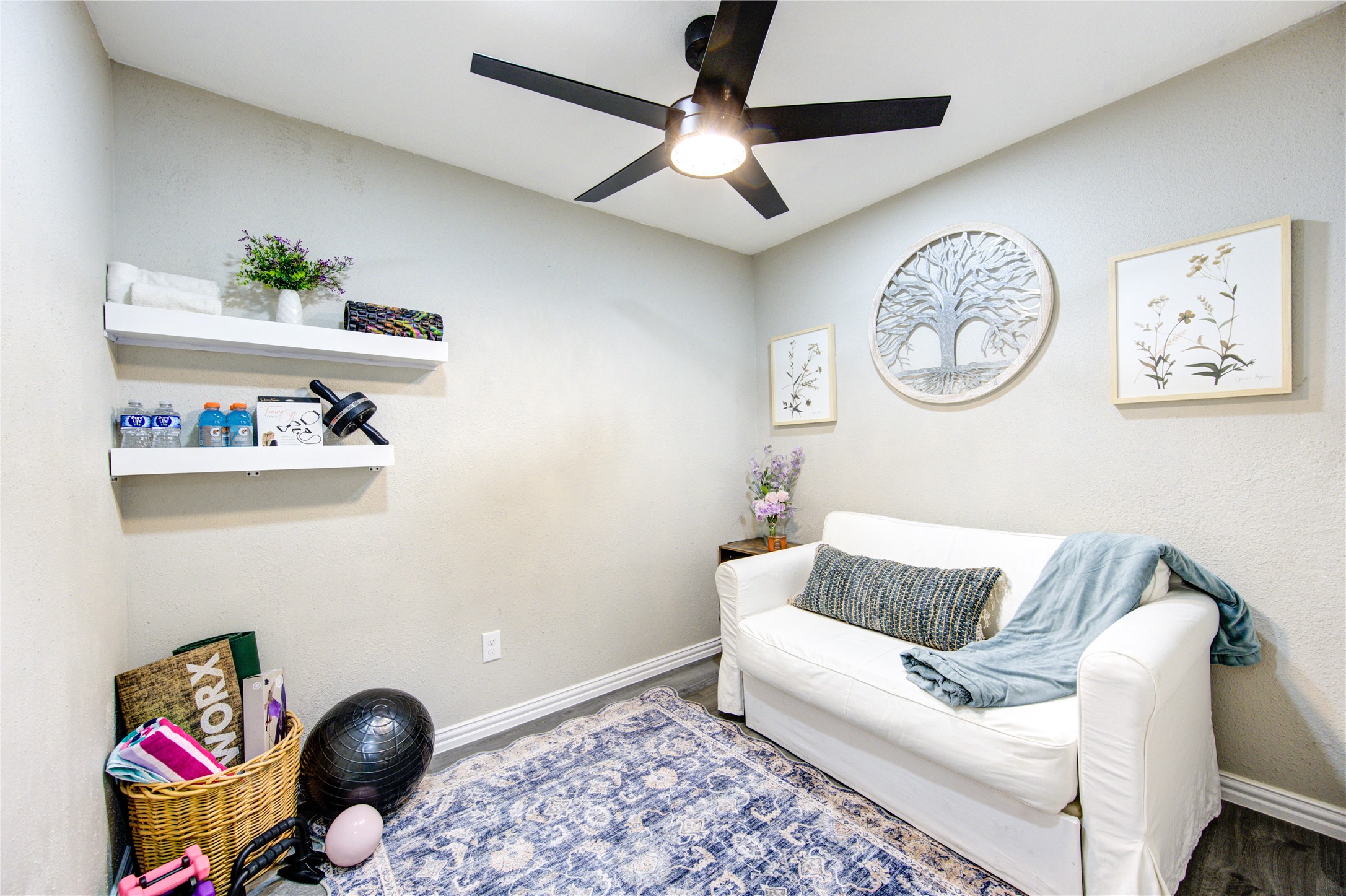 7373 Antoine Drive Property Photo 10