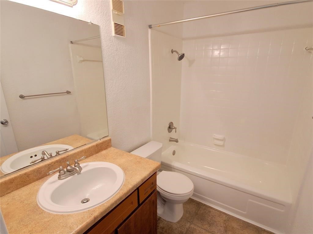 8100 Creekbend Drive 184 Property Photo 15