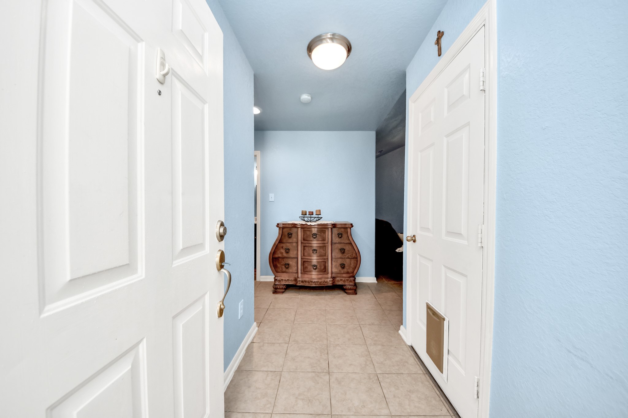 21615 Britton Hill Way Property Photo 5