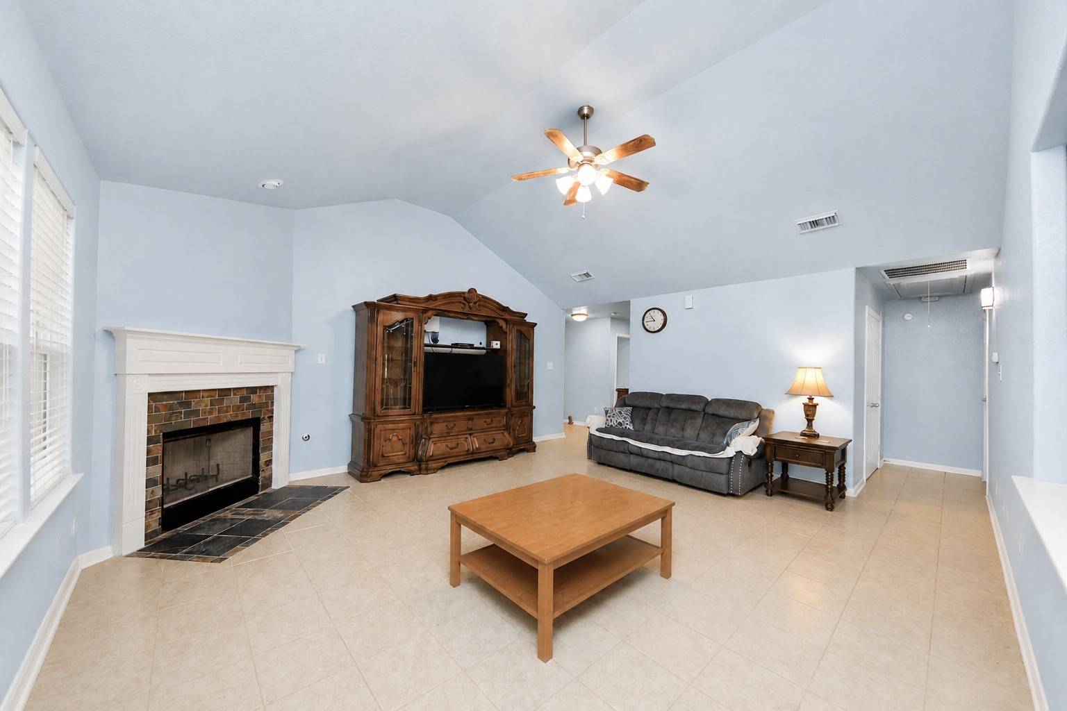 21615 Britton Hill Way Property Photo 12