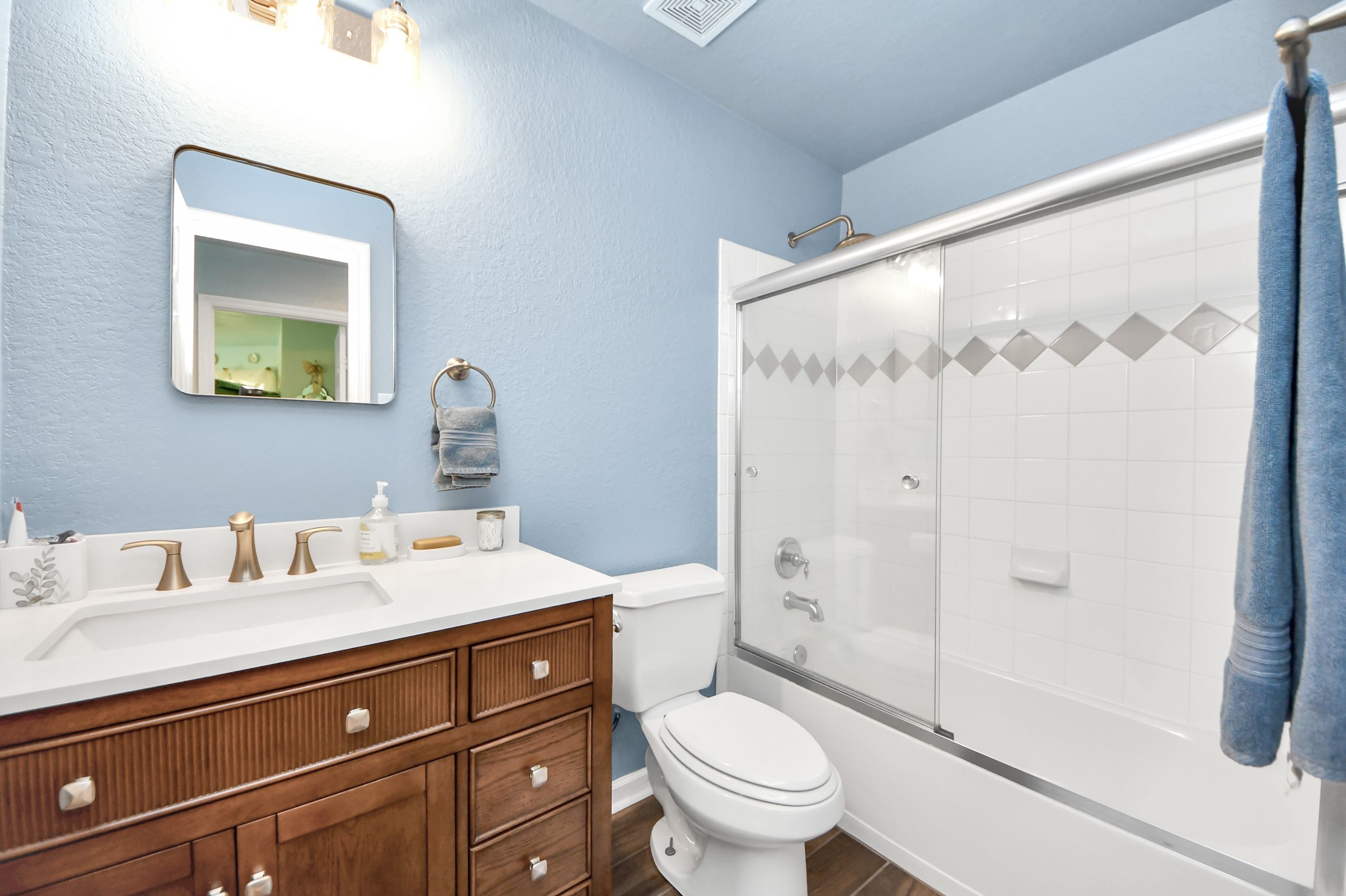 21615 Britton Hill Way Property Photo 14