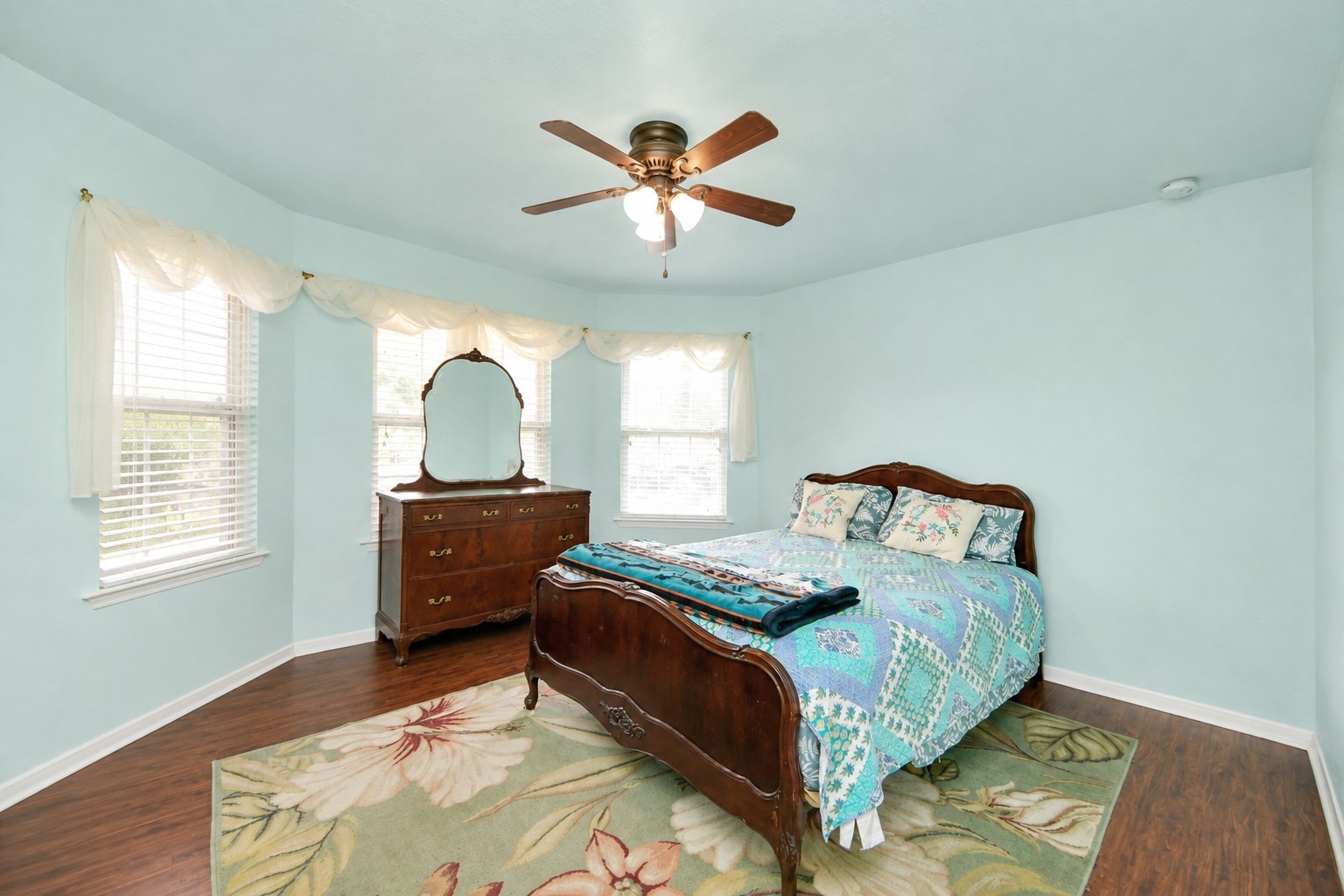 21615 Britton Hill Way Property Photo 21
